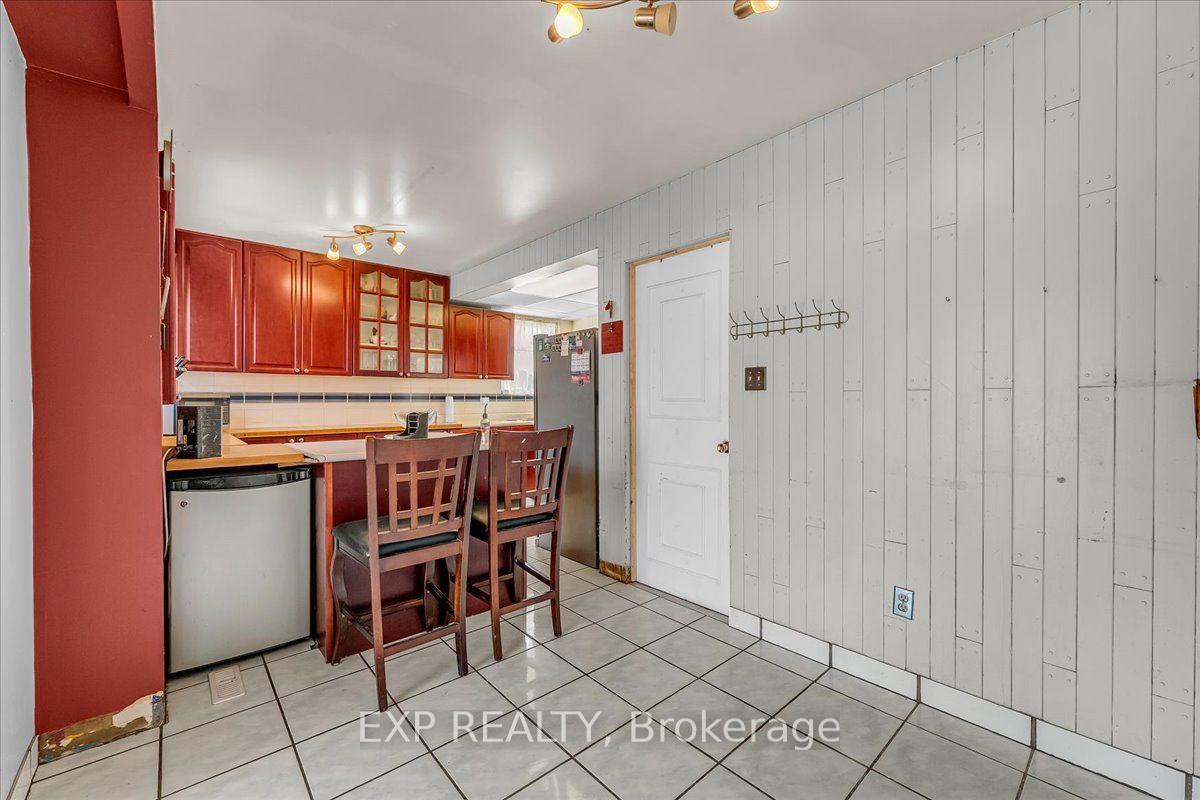 Photo 13 of 3313 Acala Crescent, Mississauga, Mississauga Valleys — HOMEH