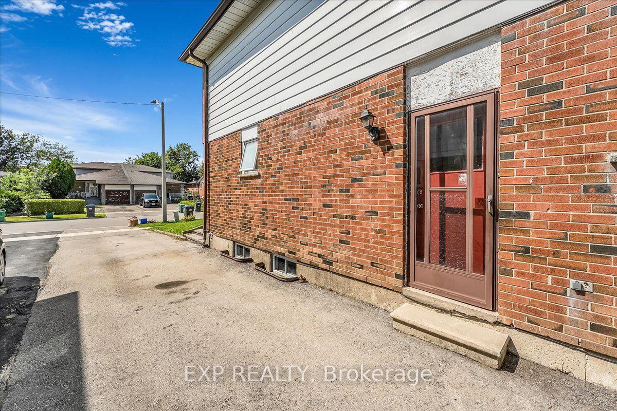 Photo 34 of 3313 Acala Crescent, Mississauga, Mississauga Valleys — HOMEH