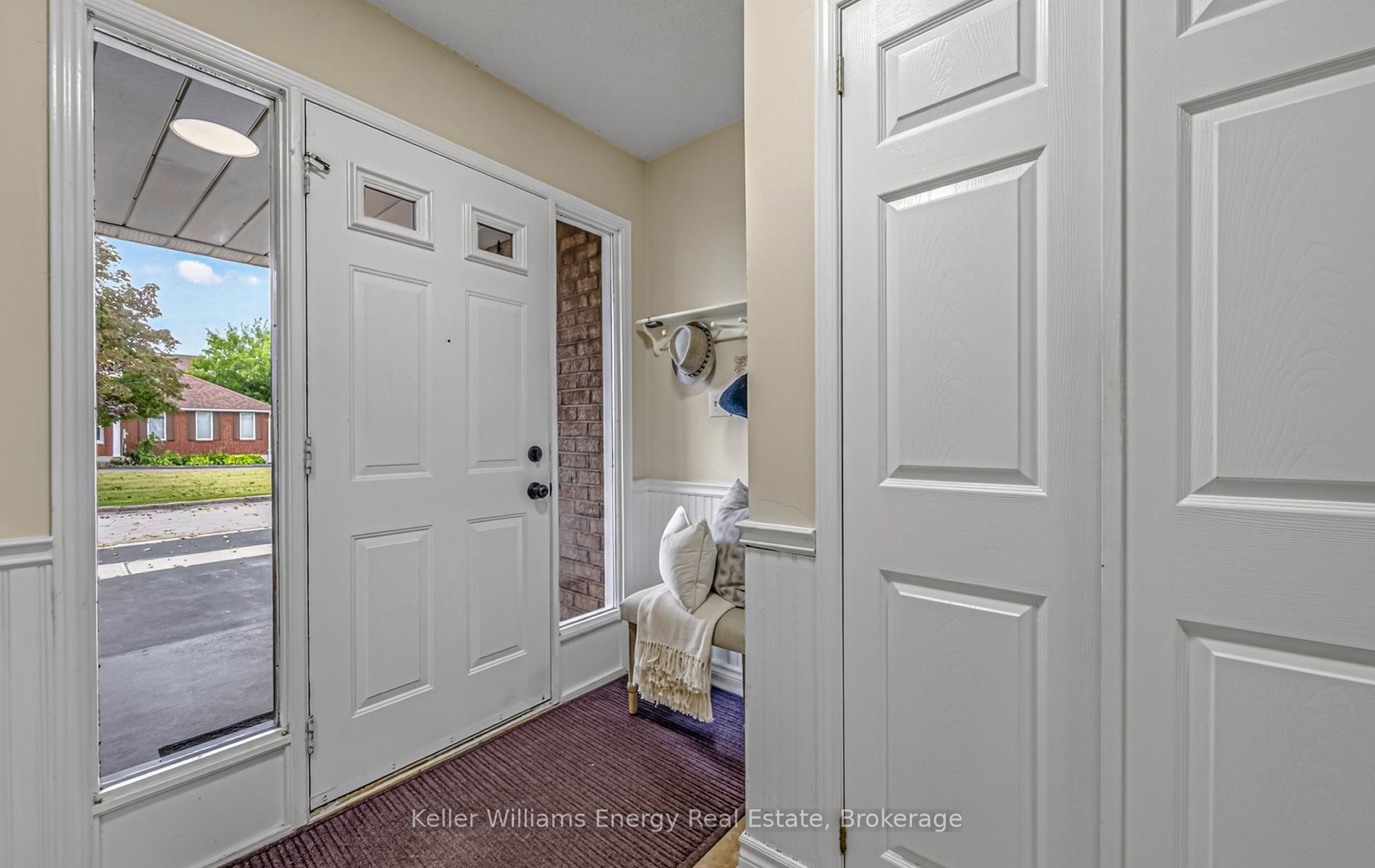 Photo 12 of 7 Stirling Avenue, Clarington, Courtice — HOMEH