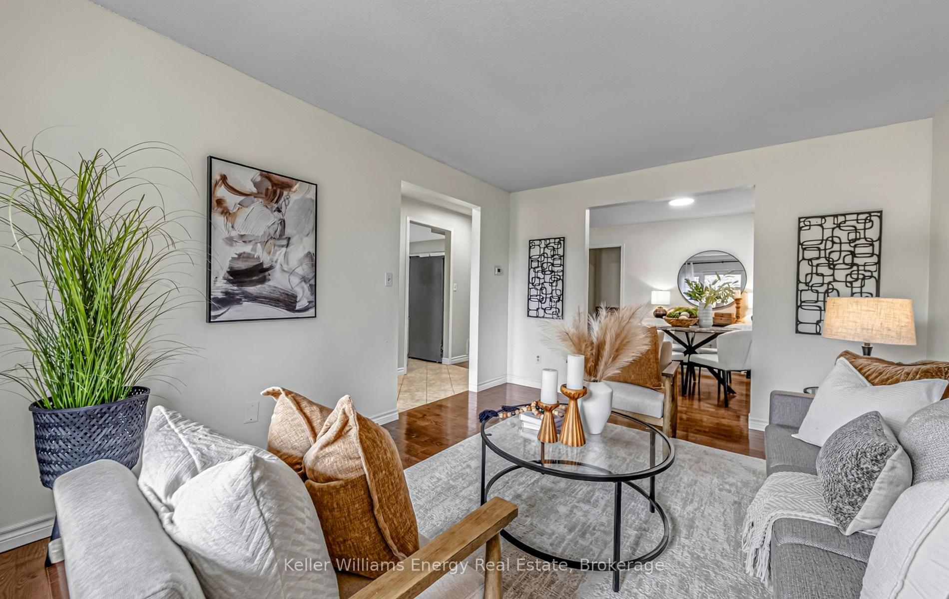 Photo 15 of 7 Stirling Avenue, Clarington, Courtice — HOMEH
