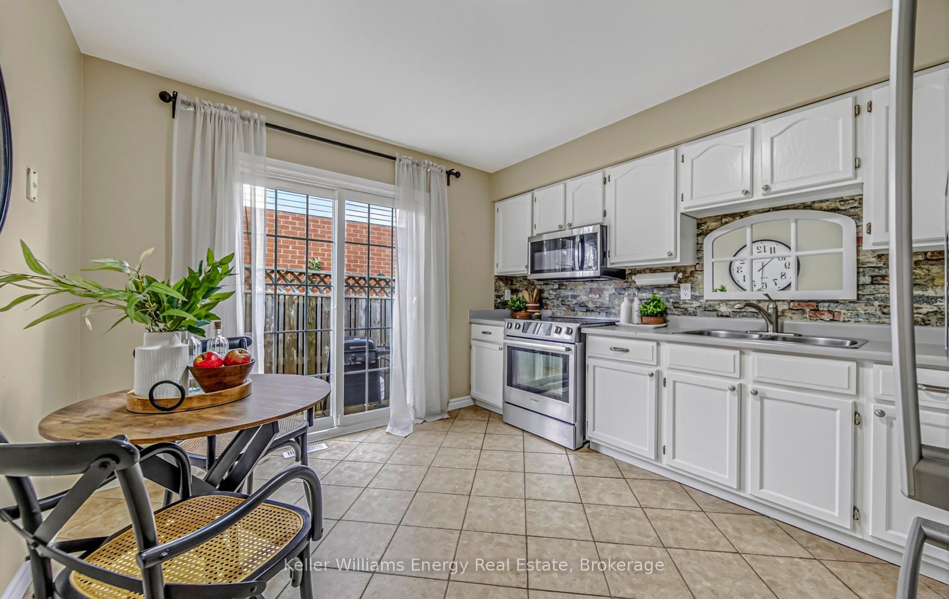 Photo 20 of 7 Stirling Avenue, Clarington, Courtice — HOMEH