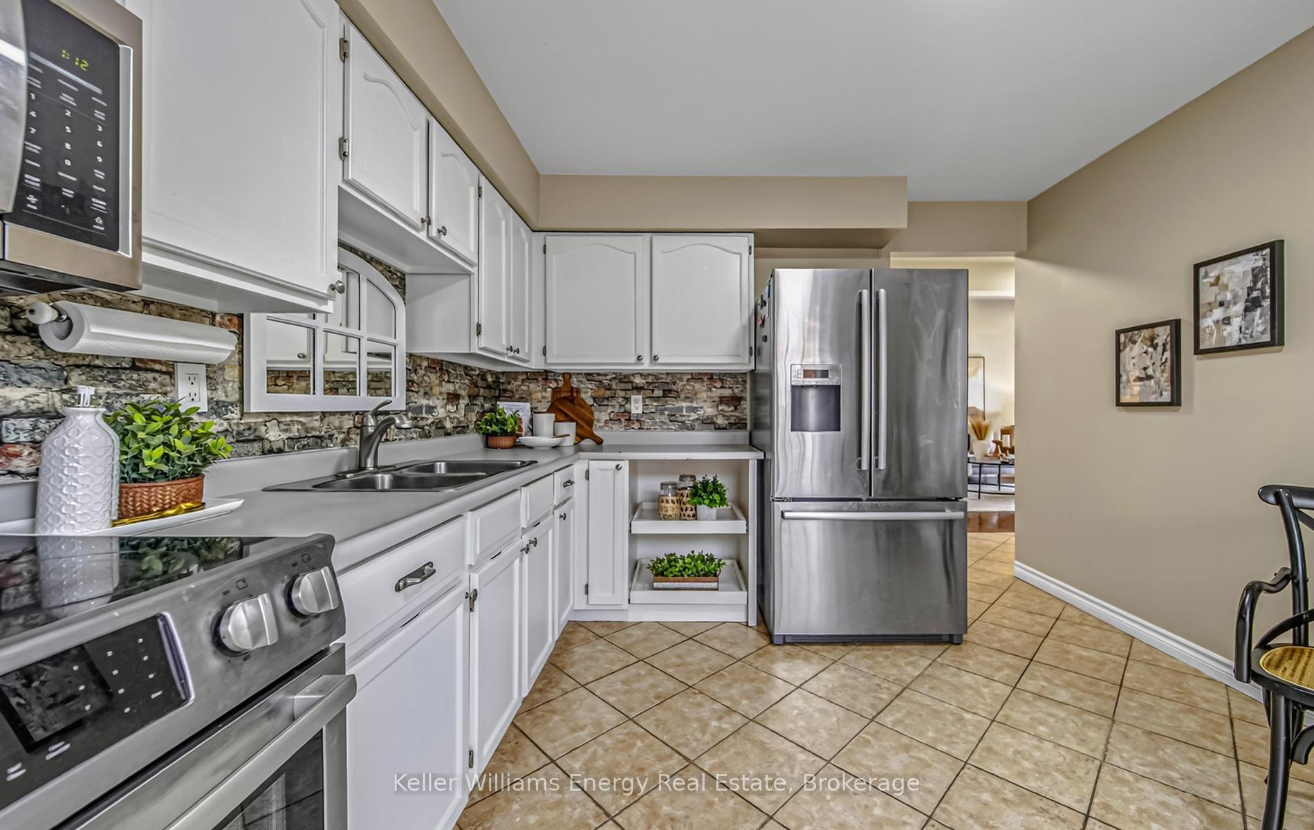 Photo 22 of 7 Stirling Avenue, Clarington, Courtice — HOMEH