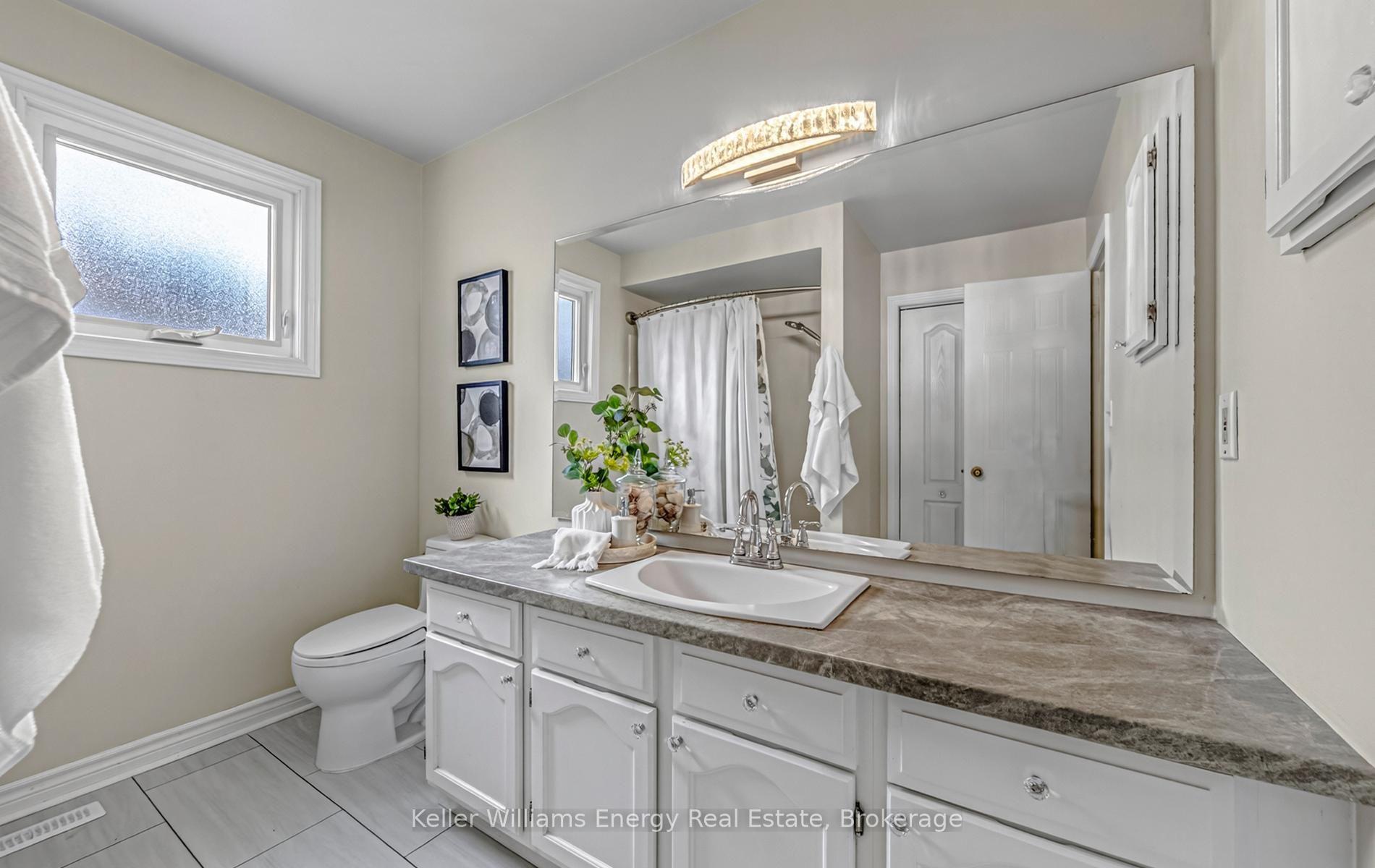 Photo 28 of 7 Stirling Avenue, Clarington, Courtice — HOMEH