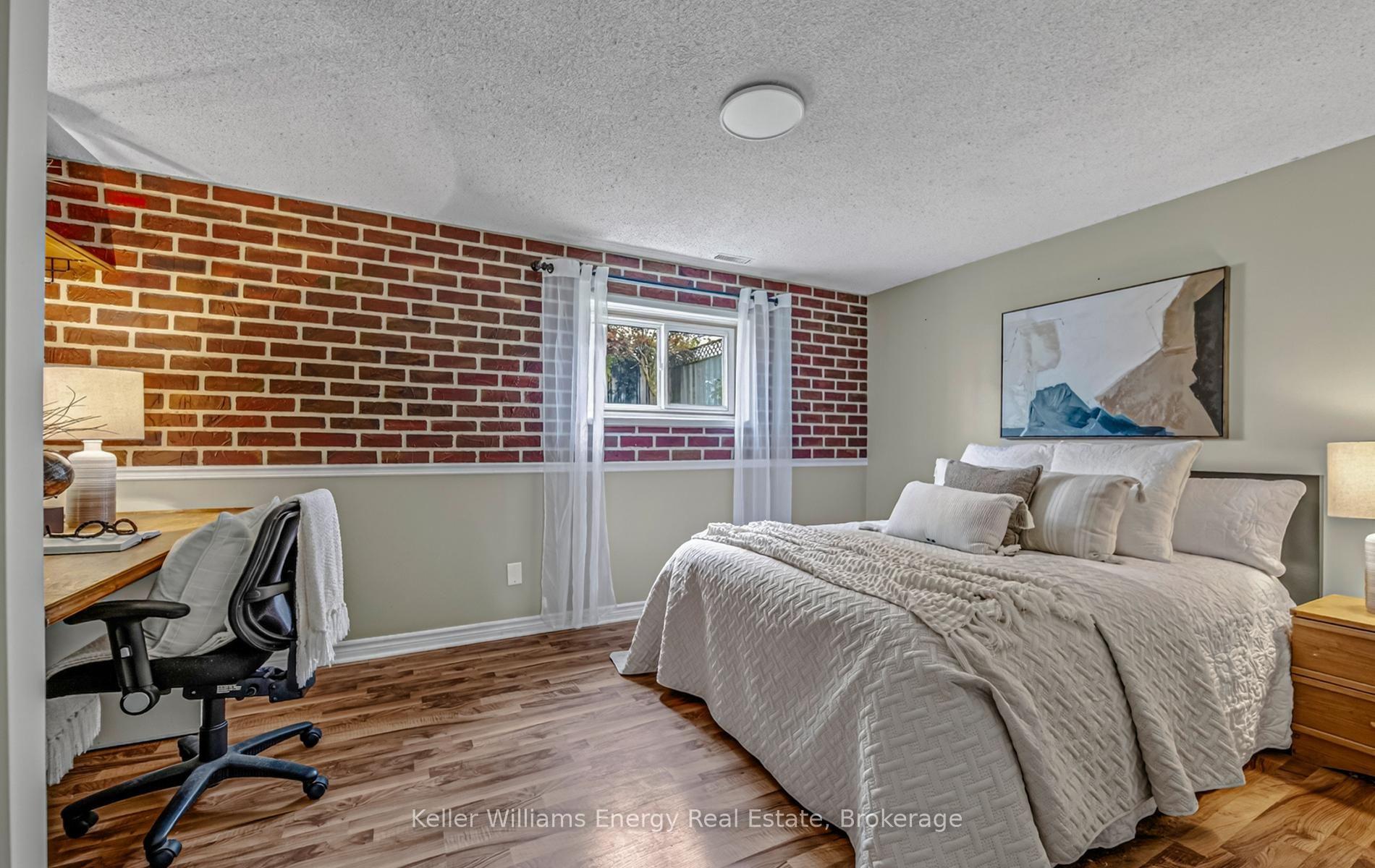 Photo 34 of 7 Stirling Avenue, Clarington, Courtice — HOMEH