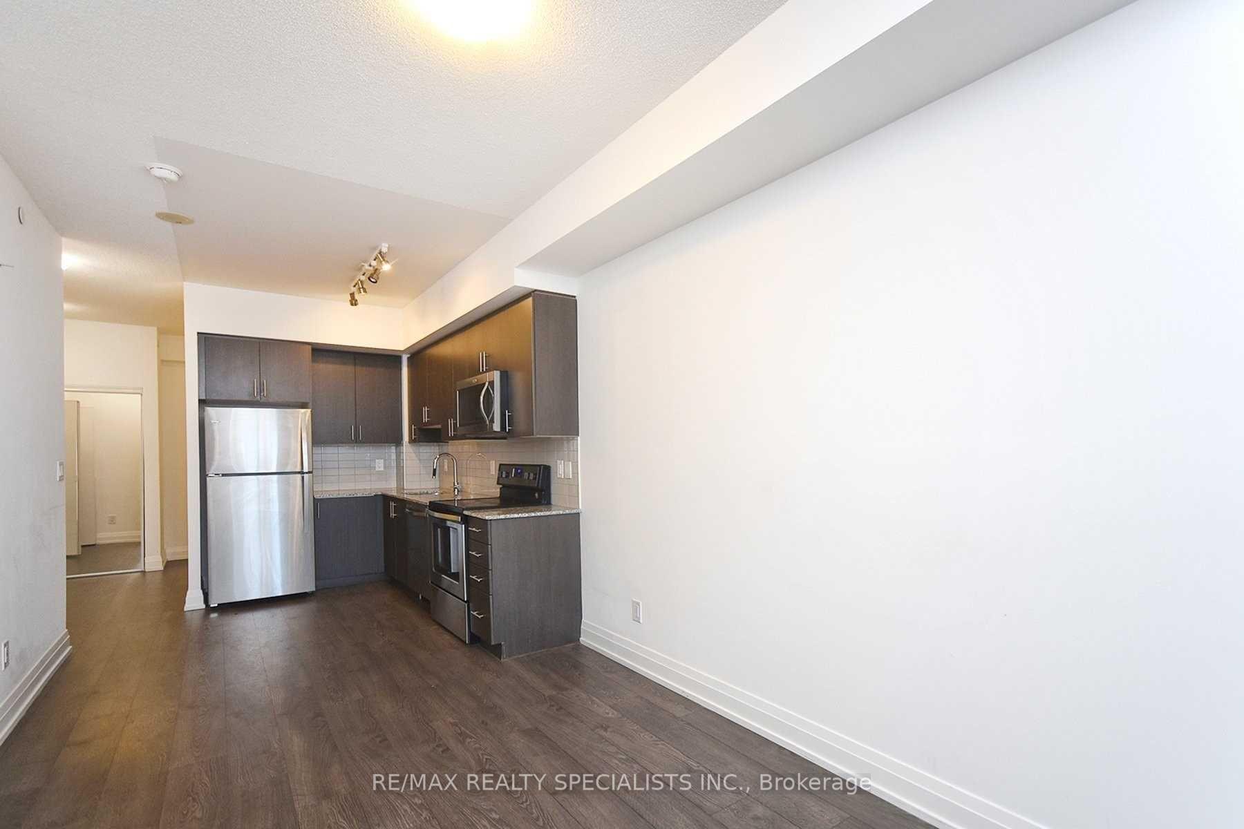 Photo 6 of Unit 501, 3600 Hwy 7, Vaughan, East Woodbridge — HOMEH