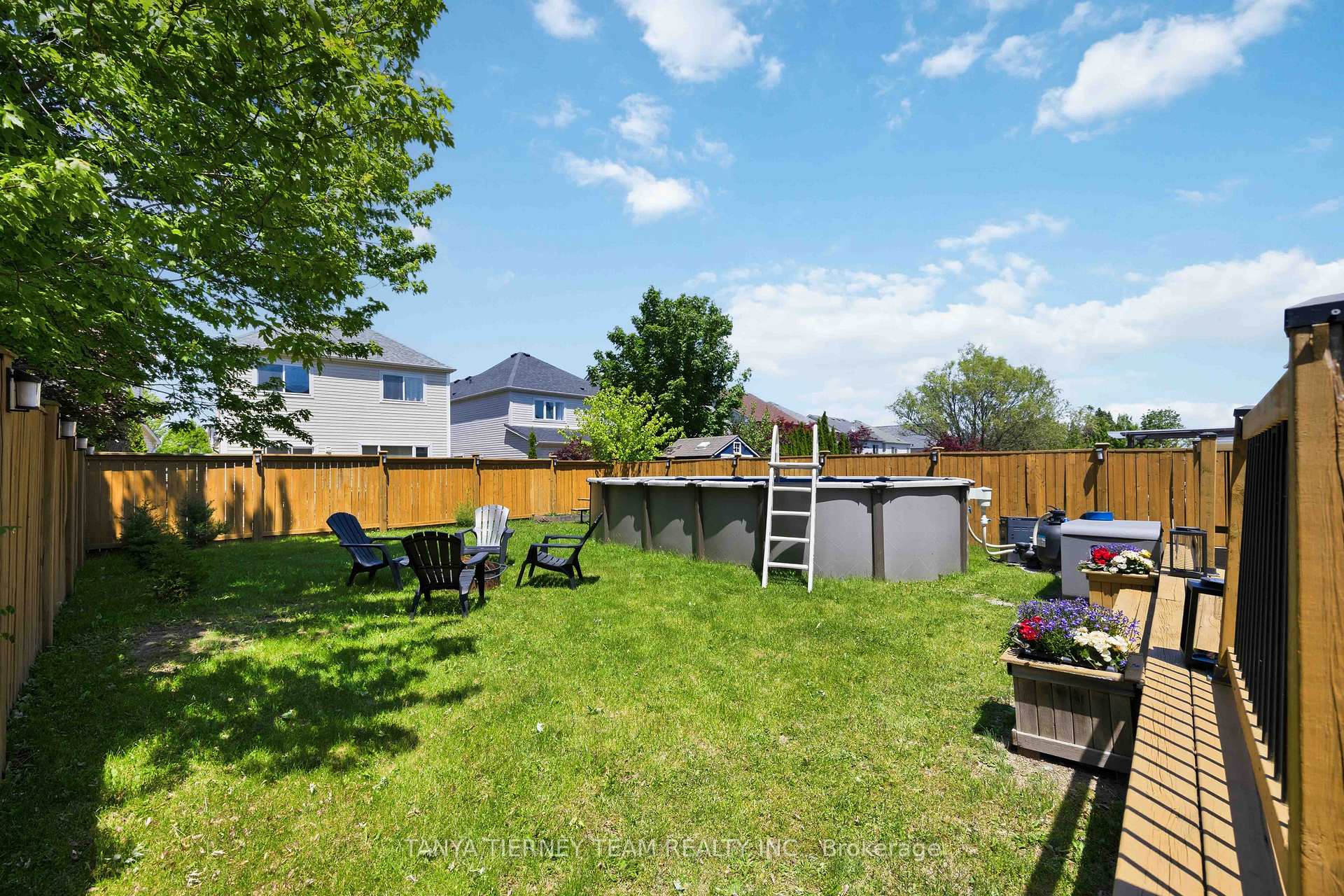 Photo 46 of 76 Vipond Road, Whitby, Brooklin — HOMEH