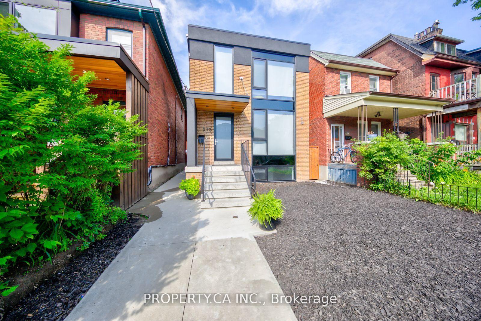 Photo 2 of Unit Lower, 572 Palmerston Avenue, Toronto, The Annex — HOMEH