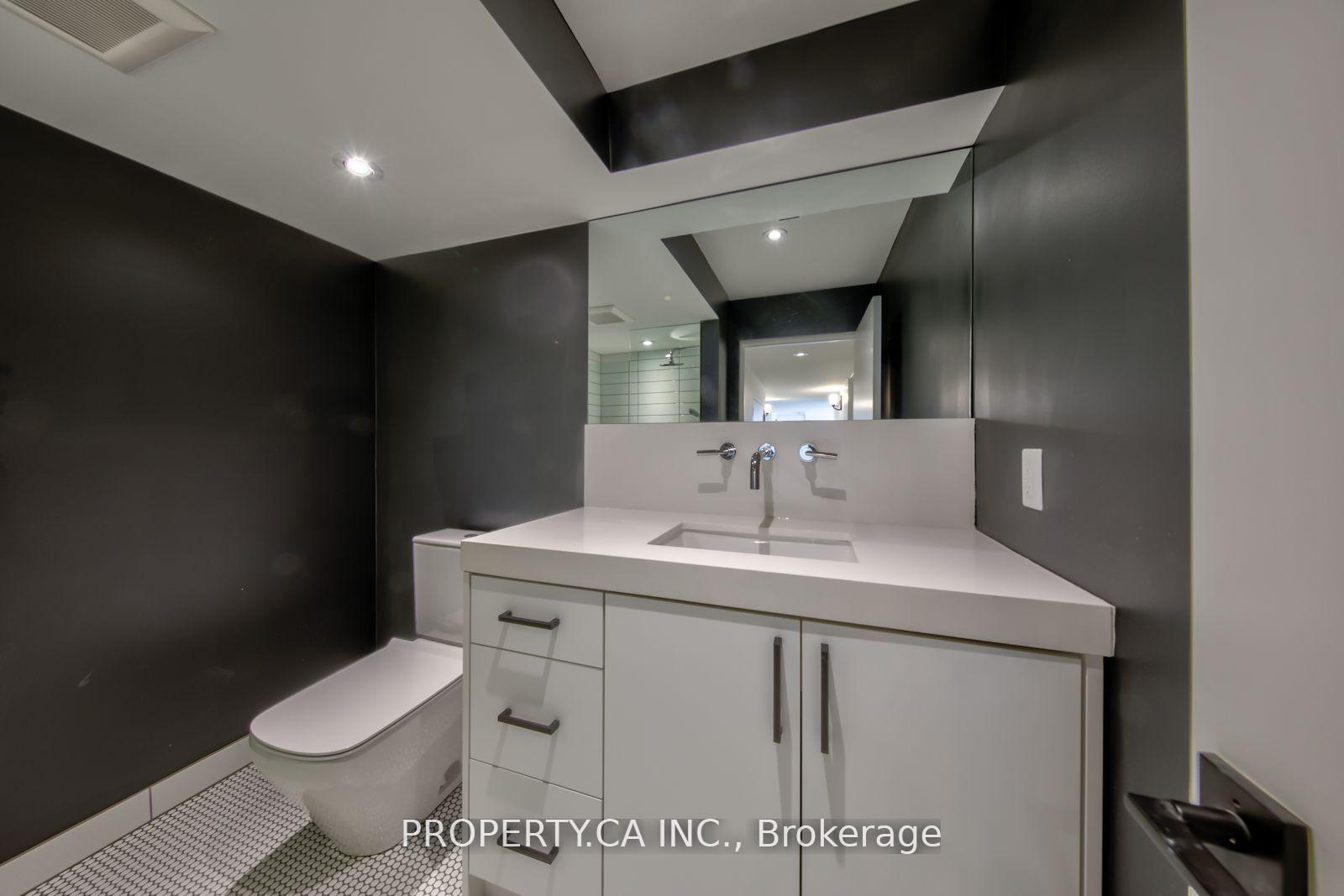 Photo 9 of Unit Lower, 572 Palmerston Avenue, Toronto, The Annex — HOMEH