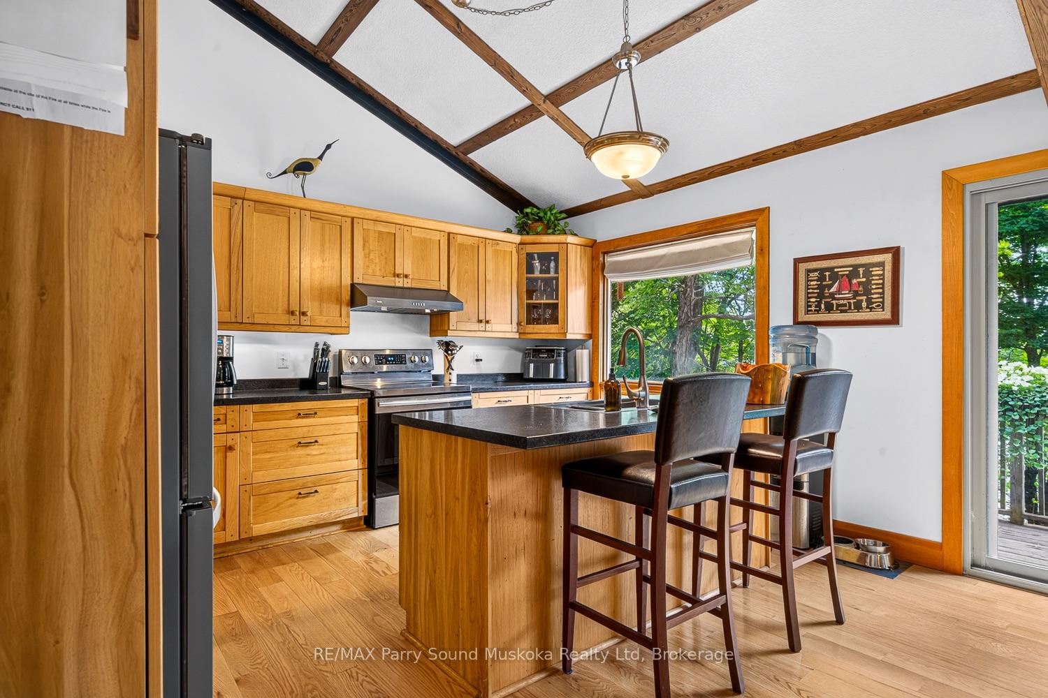 Photo 13 of 53 Crown Retreats Road, Whitestone, Hagerman — HOMEH