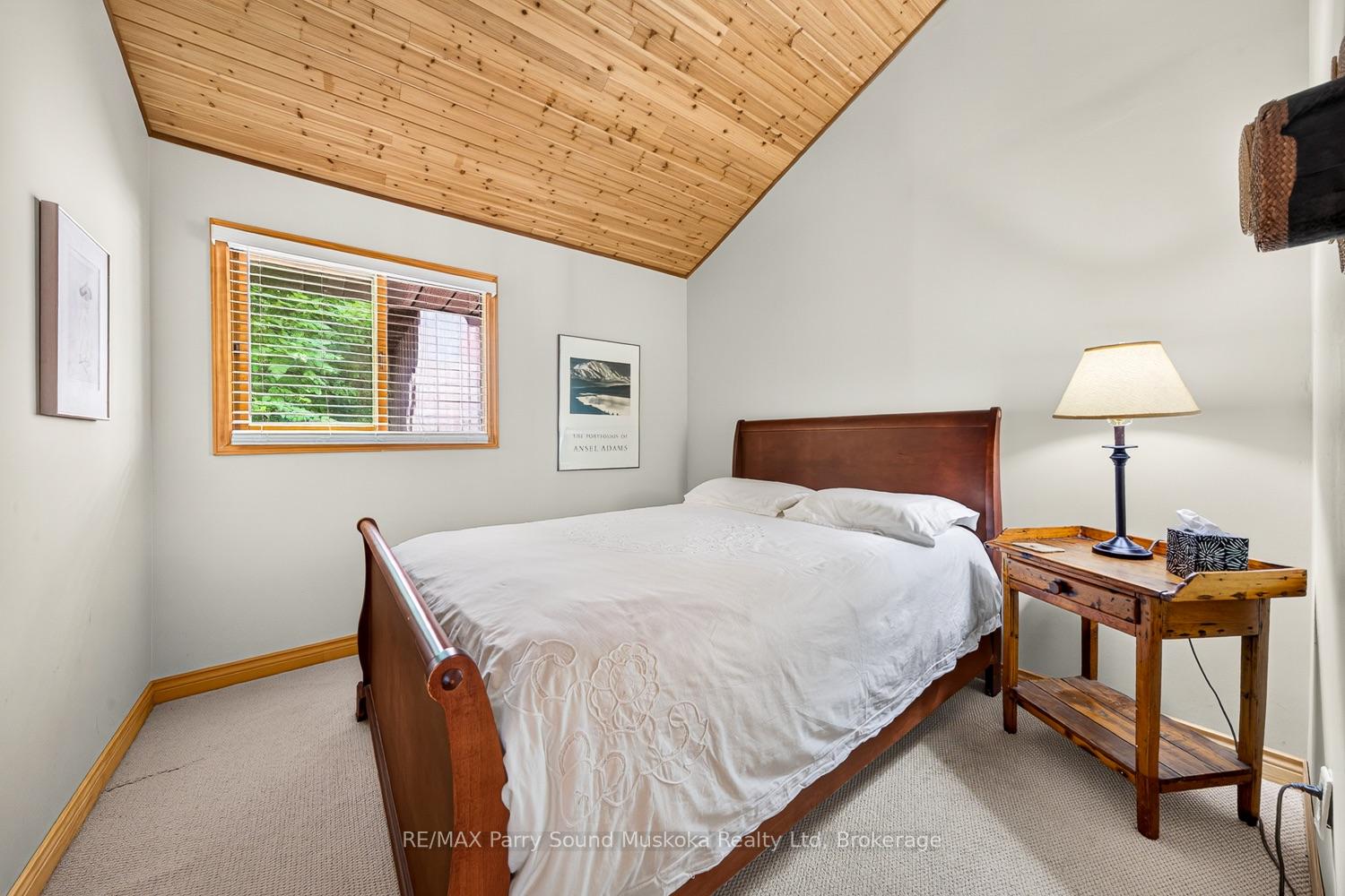 Photo 30 of 53 Crown Retreats Road, Whitestone, Hagerman — HOMEH