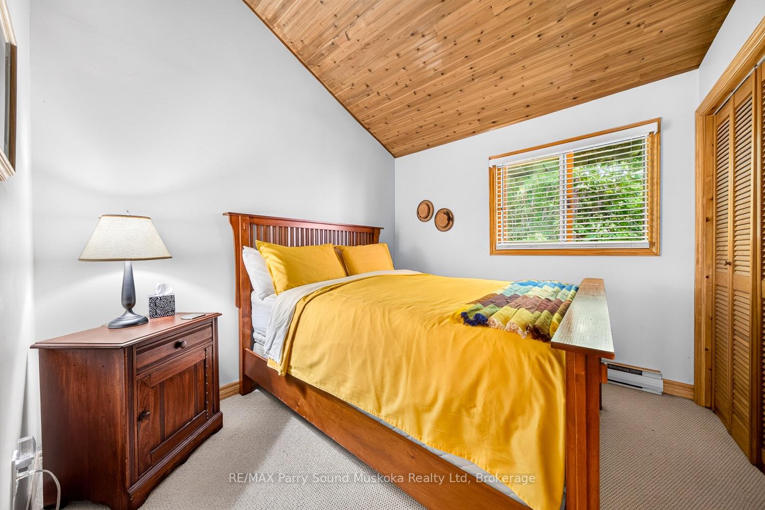 Photo 31 of 53 Crown Retreats Road, Whitestone, Hagerman — HOMEH