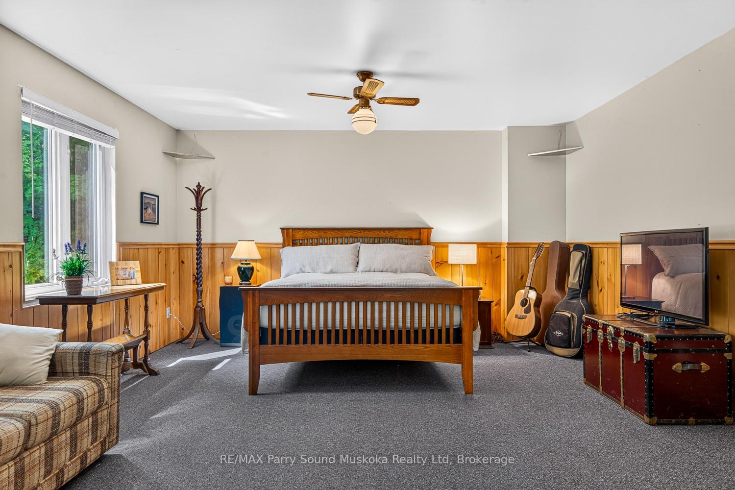 Photo 37 of 53 Crown Retreats Road, Whitestone, Hagerman — HOMEH
