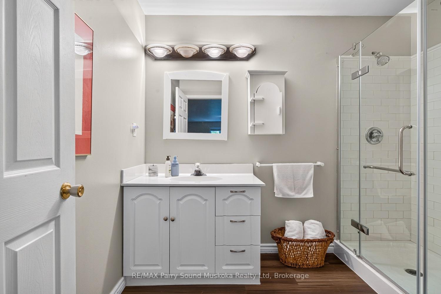 Photo 40 of 53 Crown Retreats Road, Whitestone, Hagerman — HOMEH