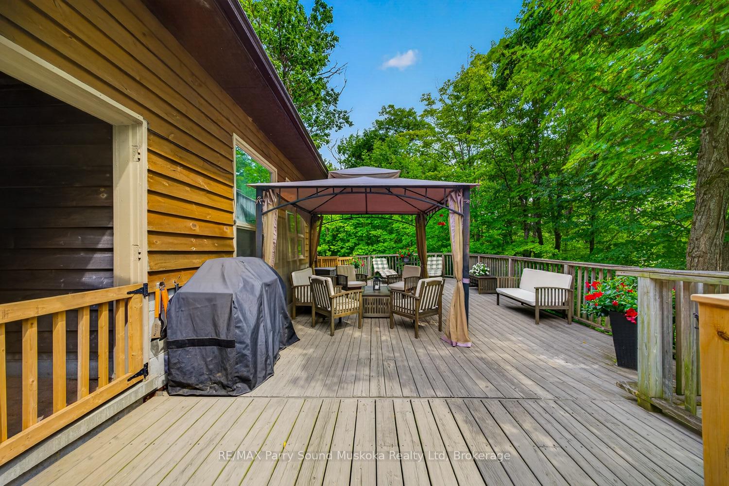 Photo 45 of 53 Crown Retreats Road, Whitestone, Hagerman — HOMEH