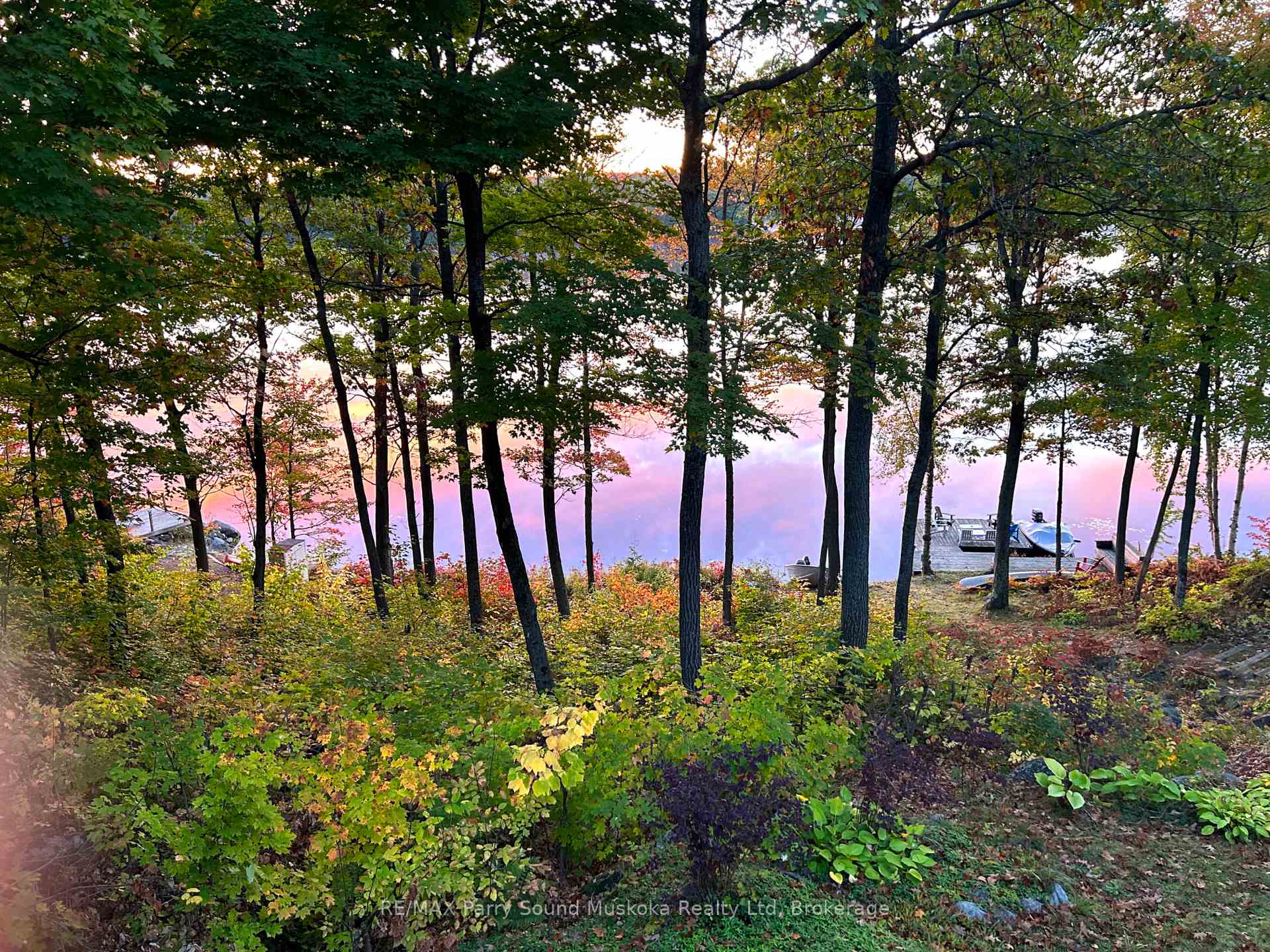 Photo 10 of 53 Crown Retreats Road, Whitestone, Hagerman — HOMEH