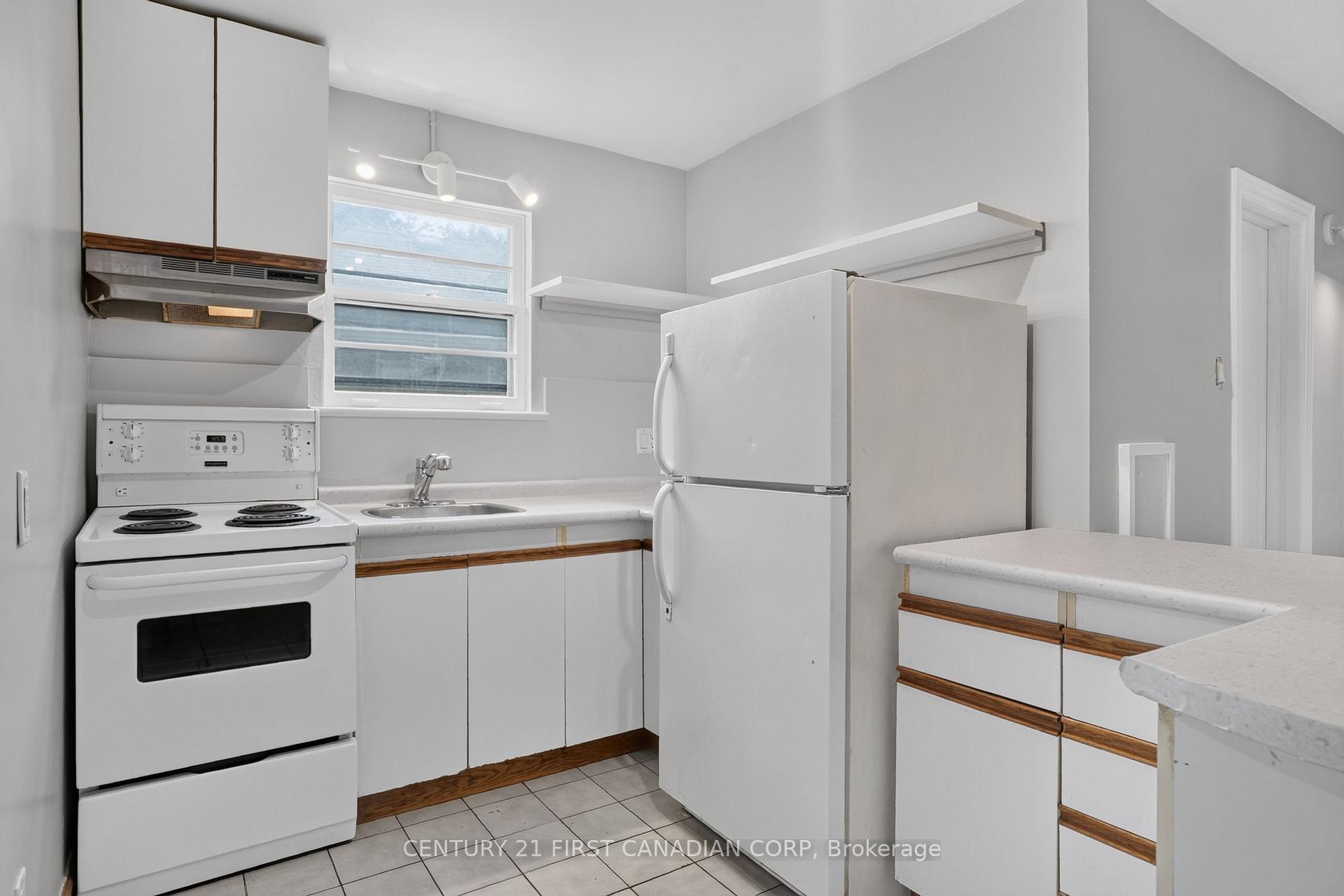 Photo 11 of 244 Edinburgh Street, London, North N — HOMEH