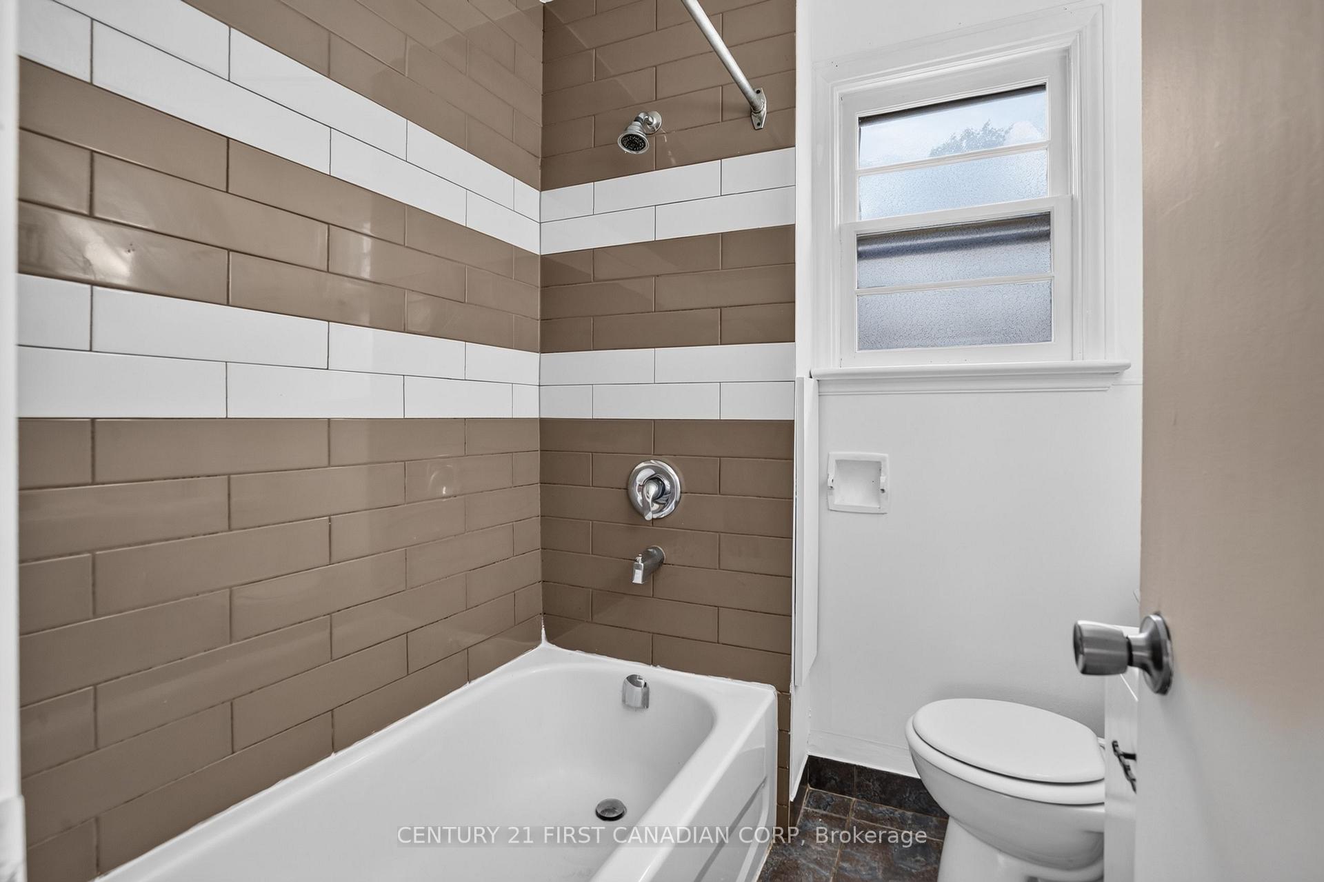 Photo 19 of 244 Edinburgh Street, London, North N — HOMEH