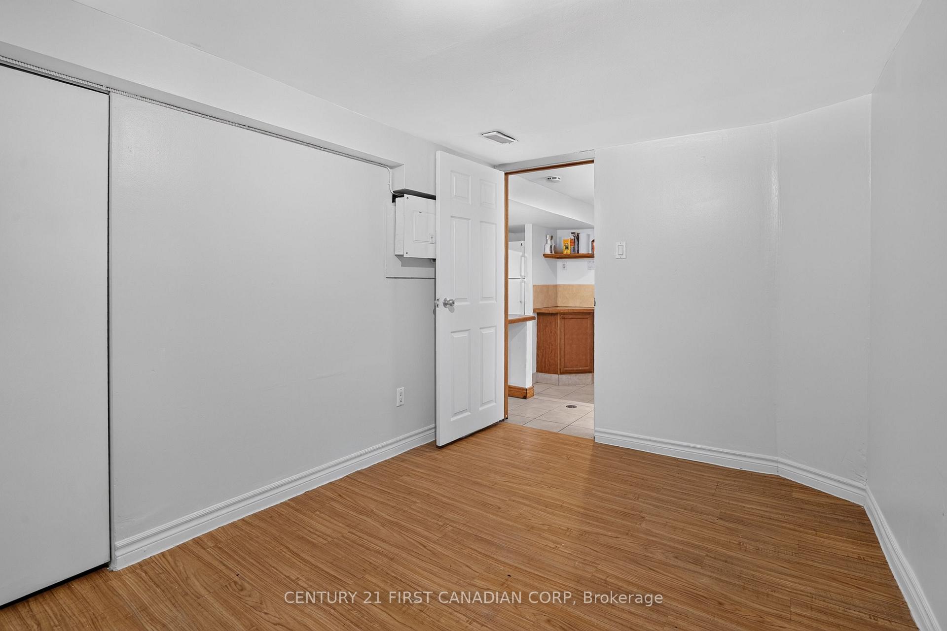 Photo 29 of 244 Edinburgh Street, London, North N — HOMEH
