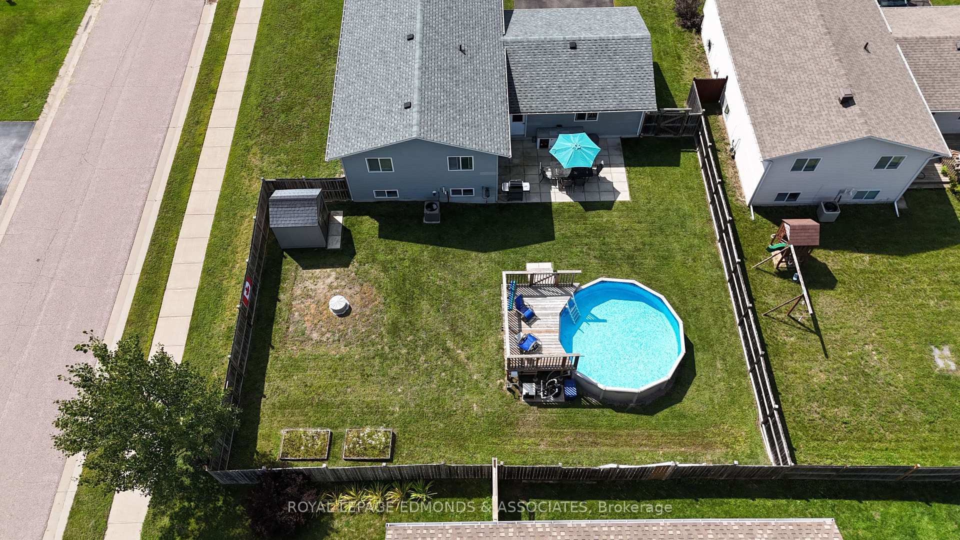 Photo 6 of 47 Winfield Street, Petawawa, Petawawa — HOMEH