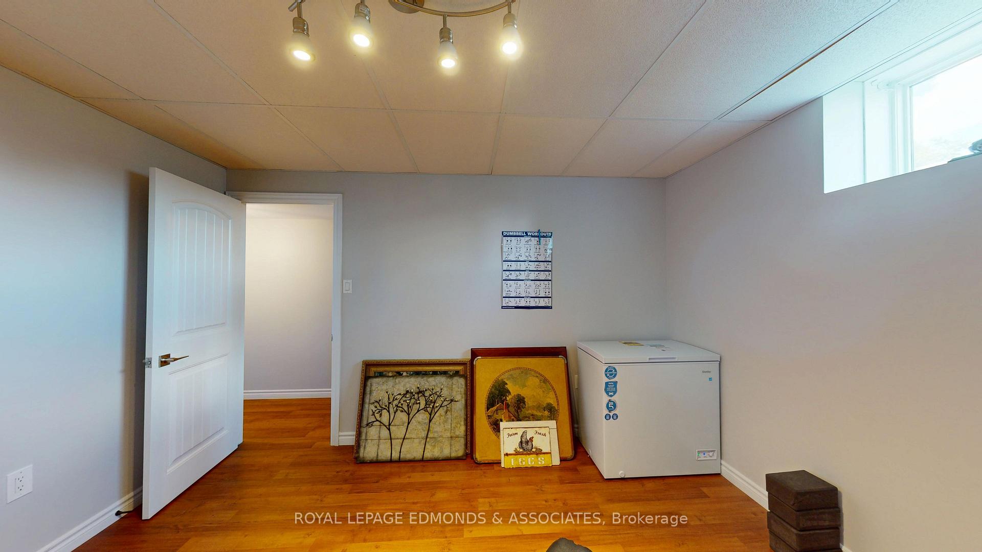 Photo 33 of 47 Winfield Street, Petawawa, Petawawa — HOMEH