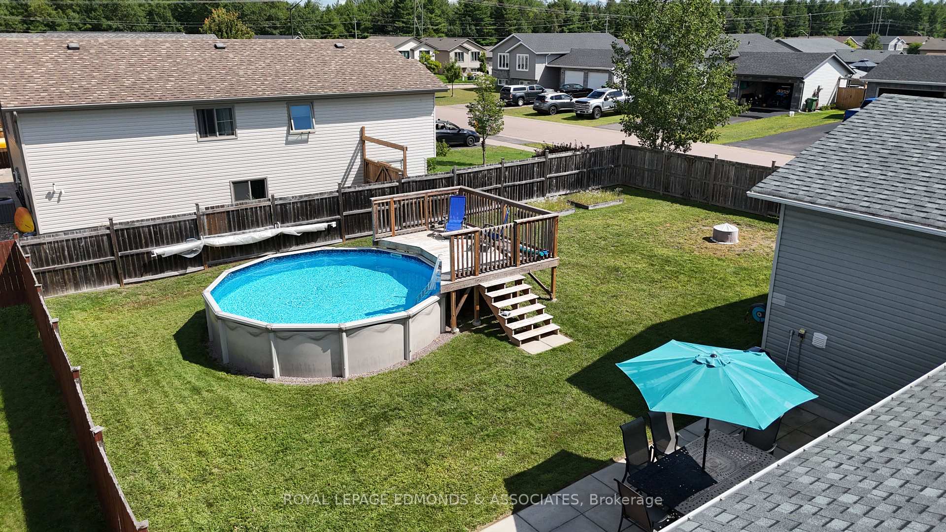 Photo 38 of 47 Winfield Street, Petawawa, Petawawa — HOMEH
