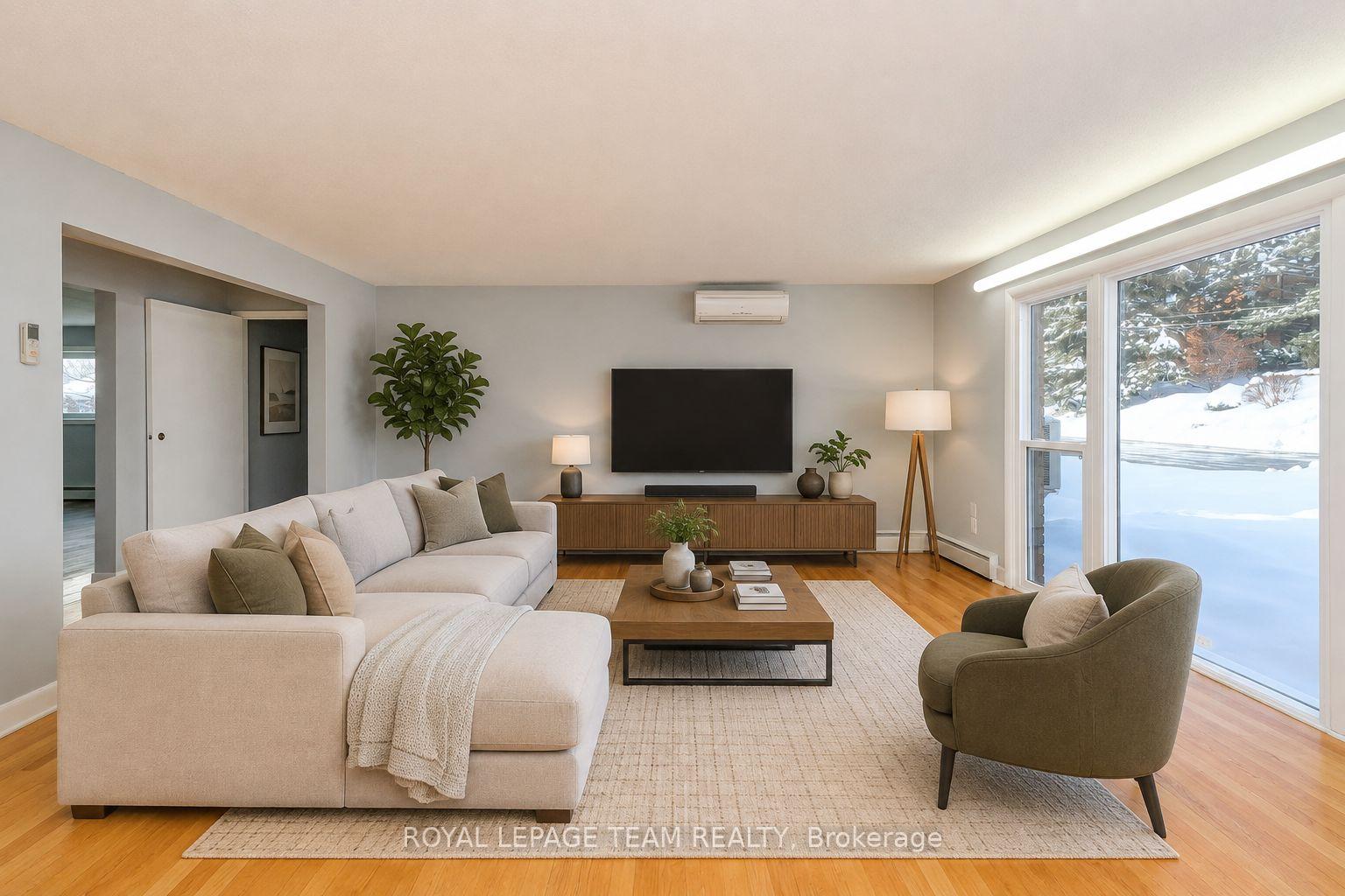 Photo 3 of Unit Unit 1, 47 Riverdale Avenue, Ottawa, Old Ottawa South/Rideau Gardens — HOMEH
