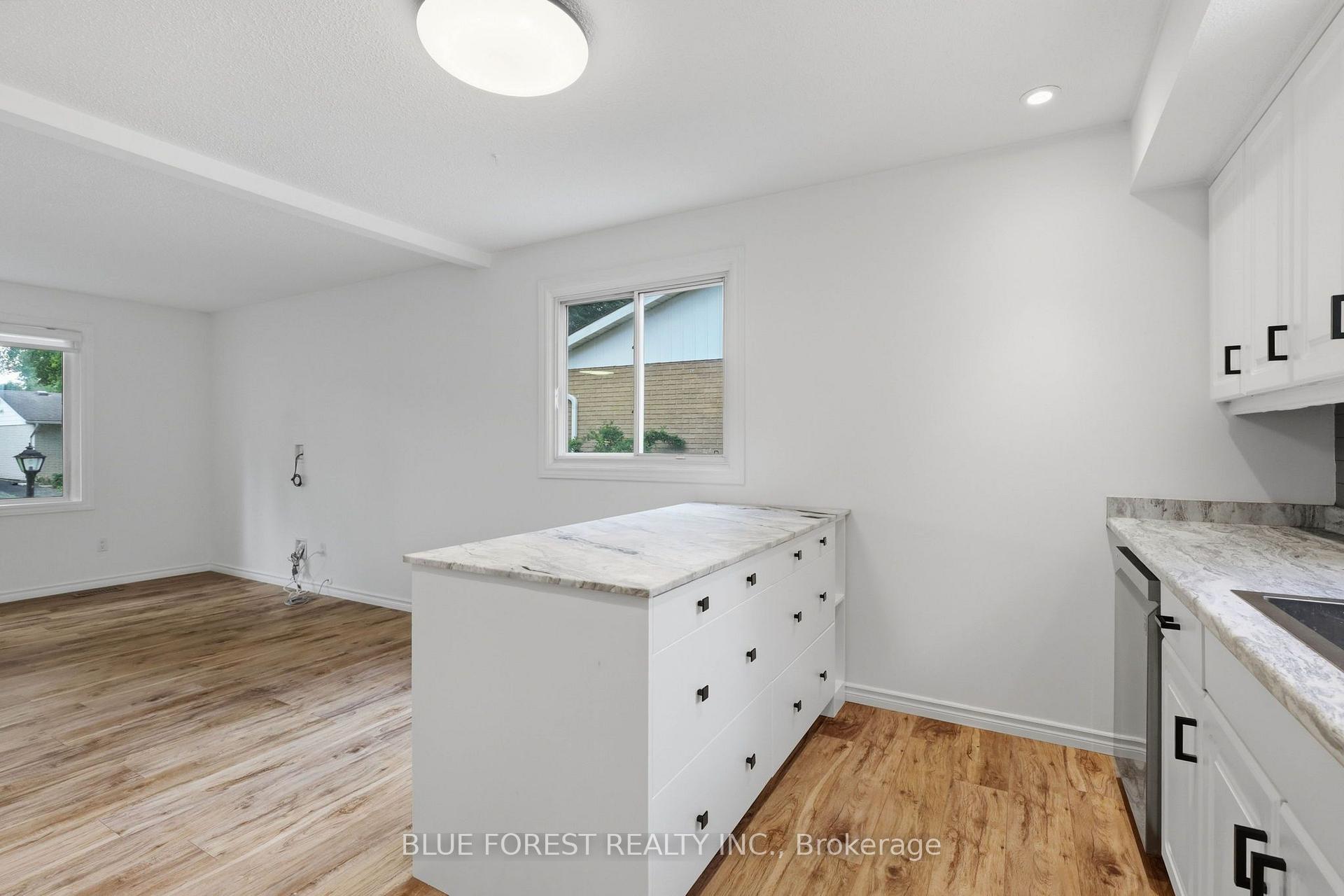 Photo 10 of 83 Amy Crescent, London, East C — HOMEH