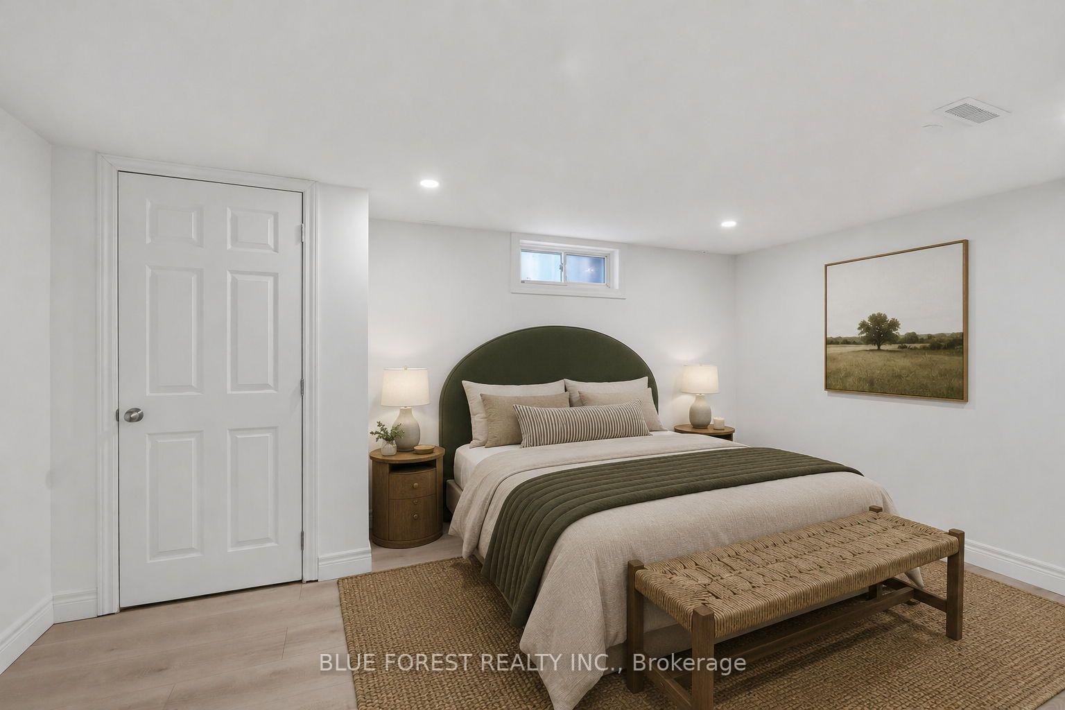Photo 32 of 83 Amy Crescent, London, East C — HOMEH