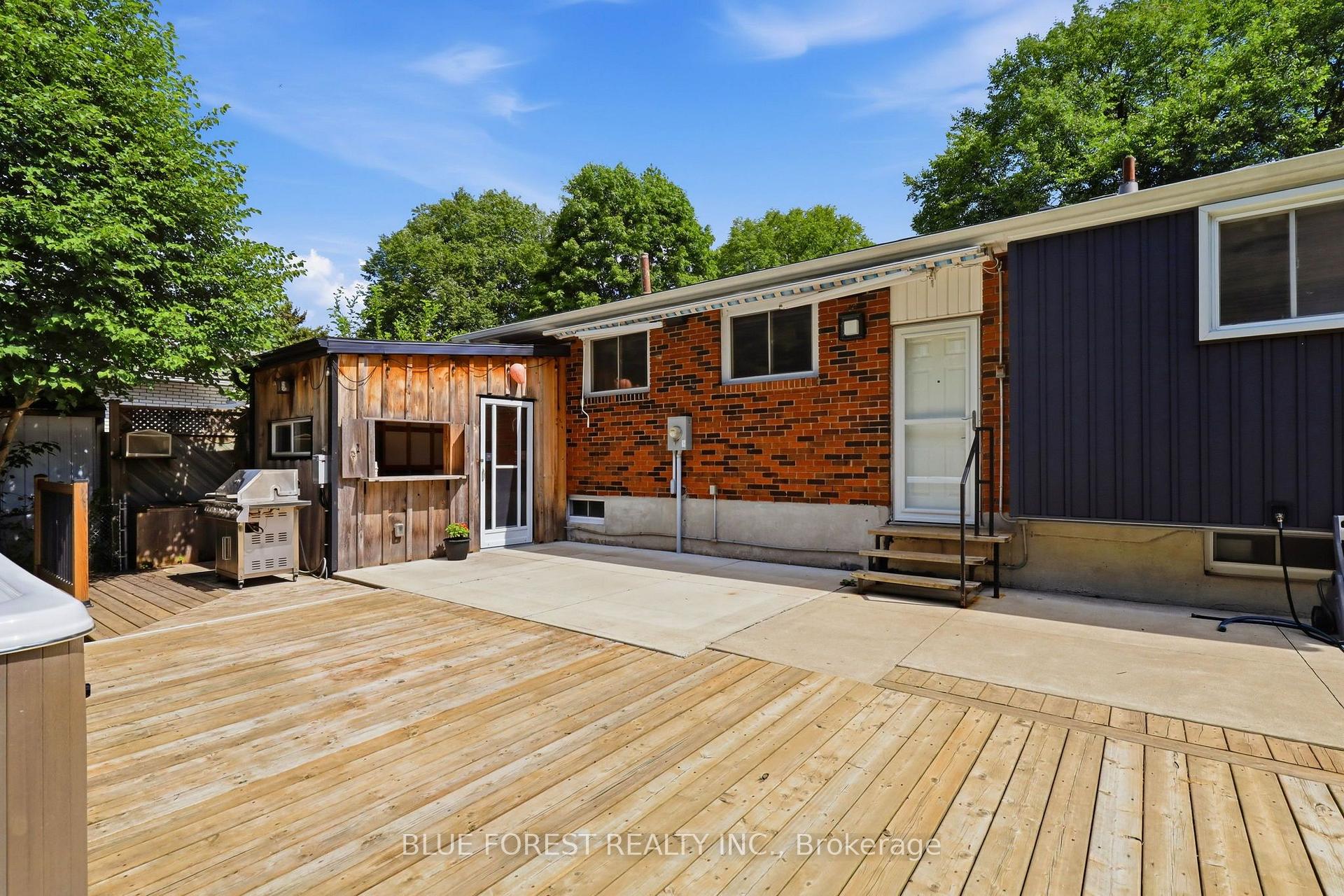 Photo 40 of 83 Amy Crescent, London, East C — HOMEH