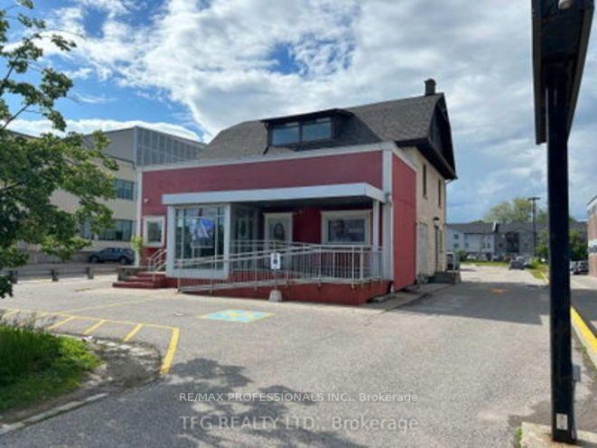 Photo of 306 King Street W