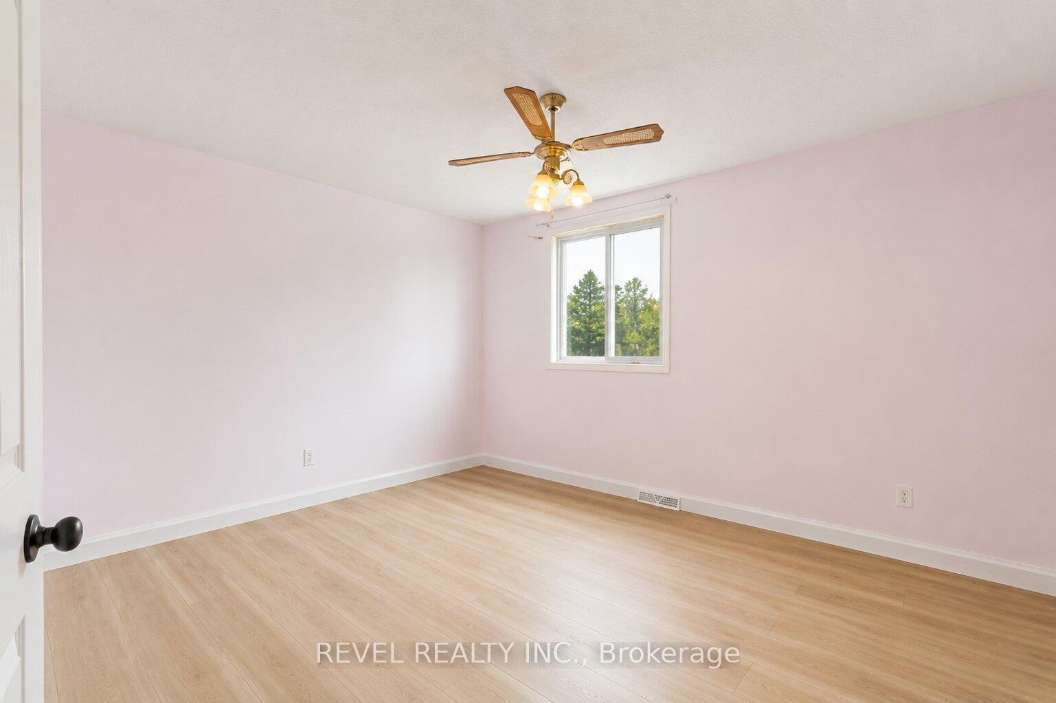 Photo 13 of Unit 1, 899 Stone Church Road E, Hamilton, Quinndale — HOMEH
