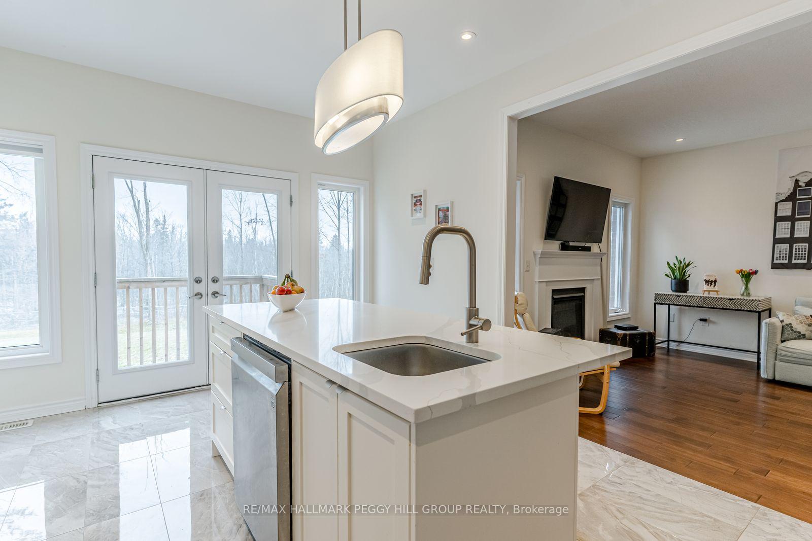 Photo 6 of 82 Diamond Valley Drive, Oro-Medonte, Sugarbush — HOMEH