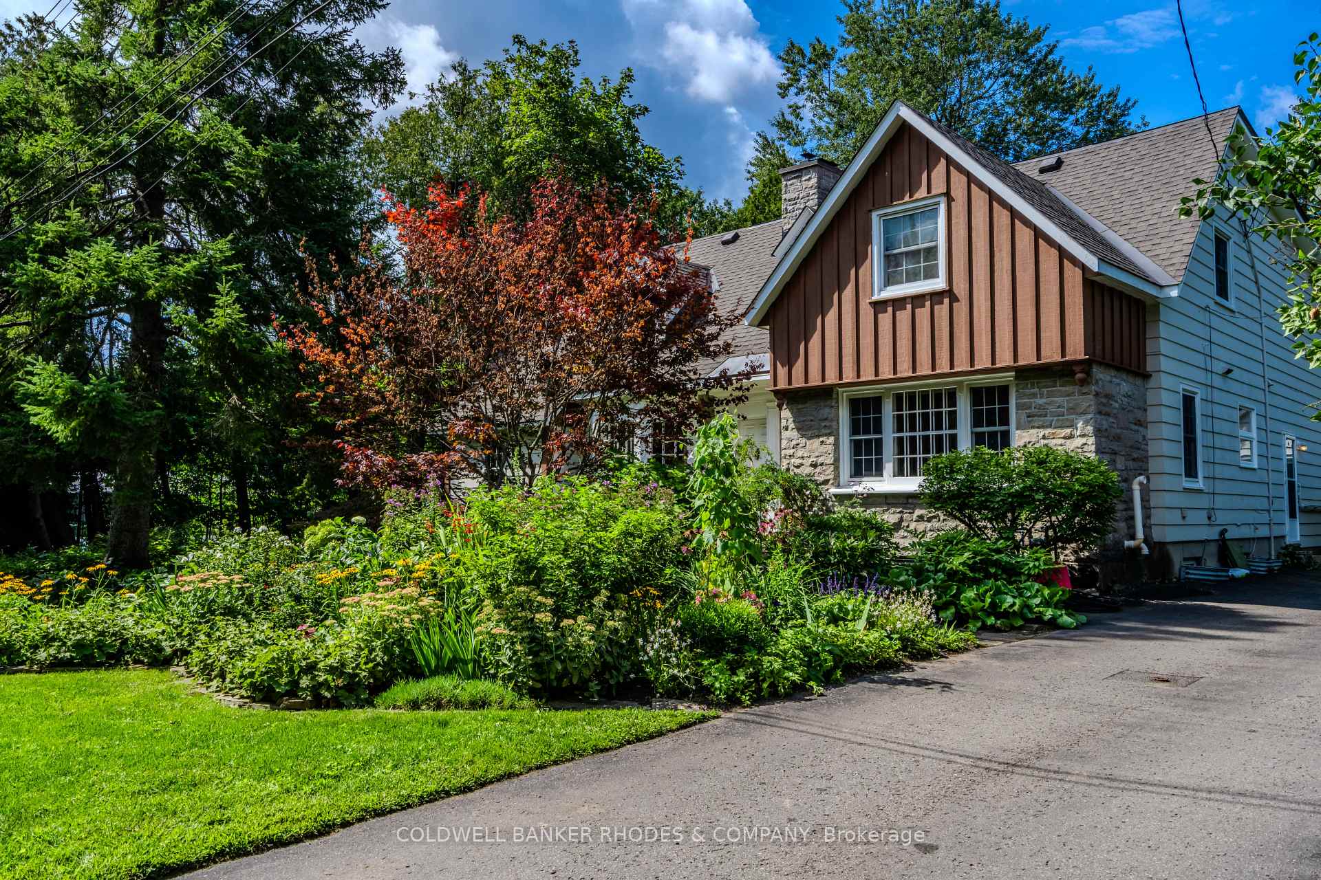 Photo 2 of 495 Lansdowne Road N, Ottawa, Rockcliffe — HOMEH