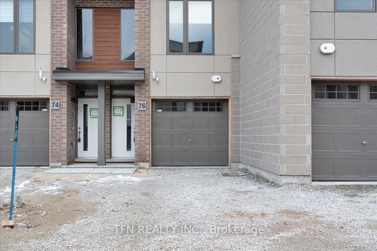 Photo 2 of 77 Winters Crescent N, Collingwood — HOMEH
