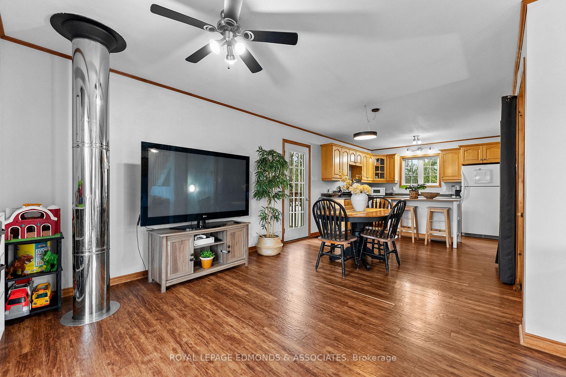 Photo 8 of 135 Behm Line, Admaston/Bromley, Admaston/Bromley — HOMEH