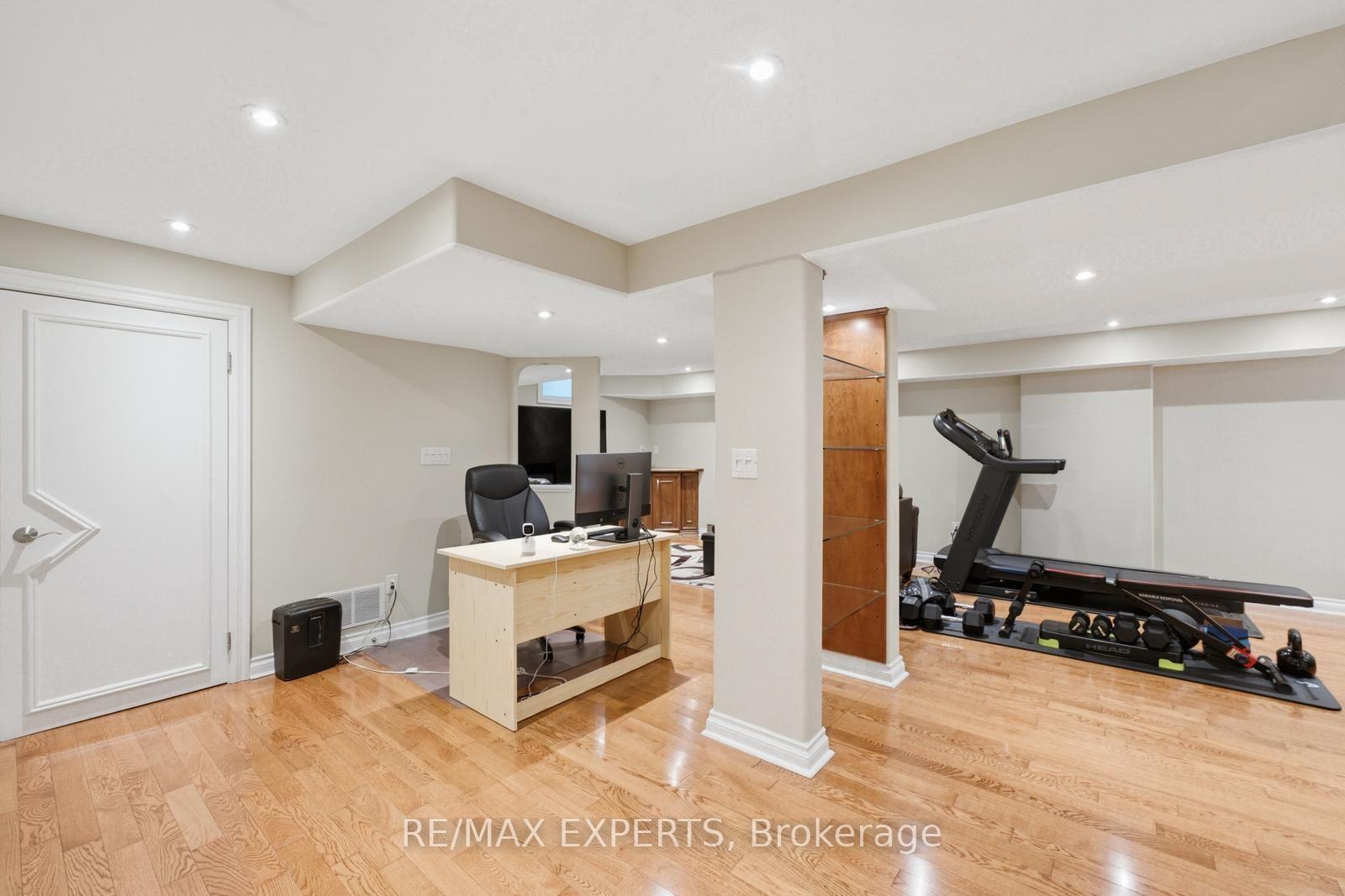 Photo 30 of 215 Velmar Drive, Vaughan, East Woodbridge — HOMEH