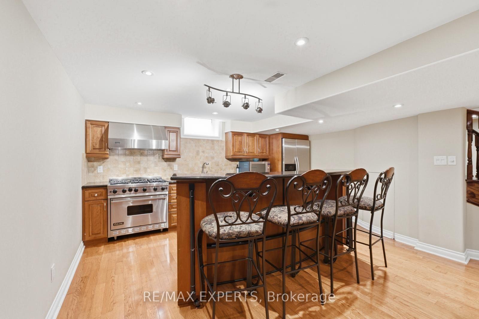 Photo 34 of 215 Velmar Drive, Vaughan, East Woodbridge — HOMEH