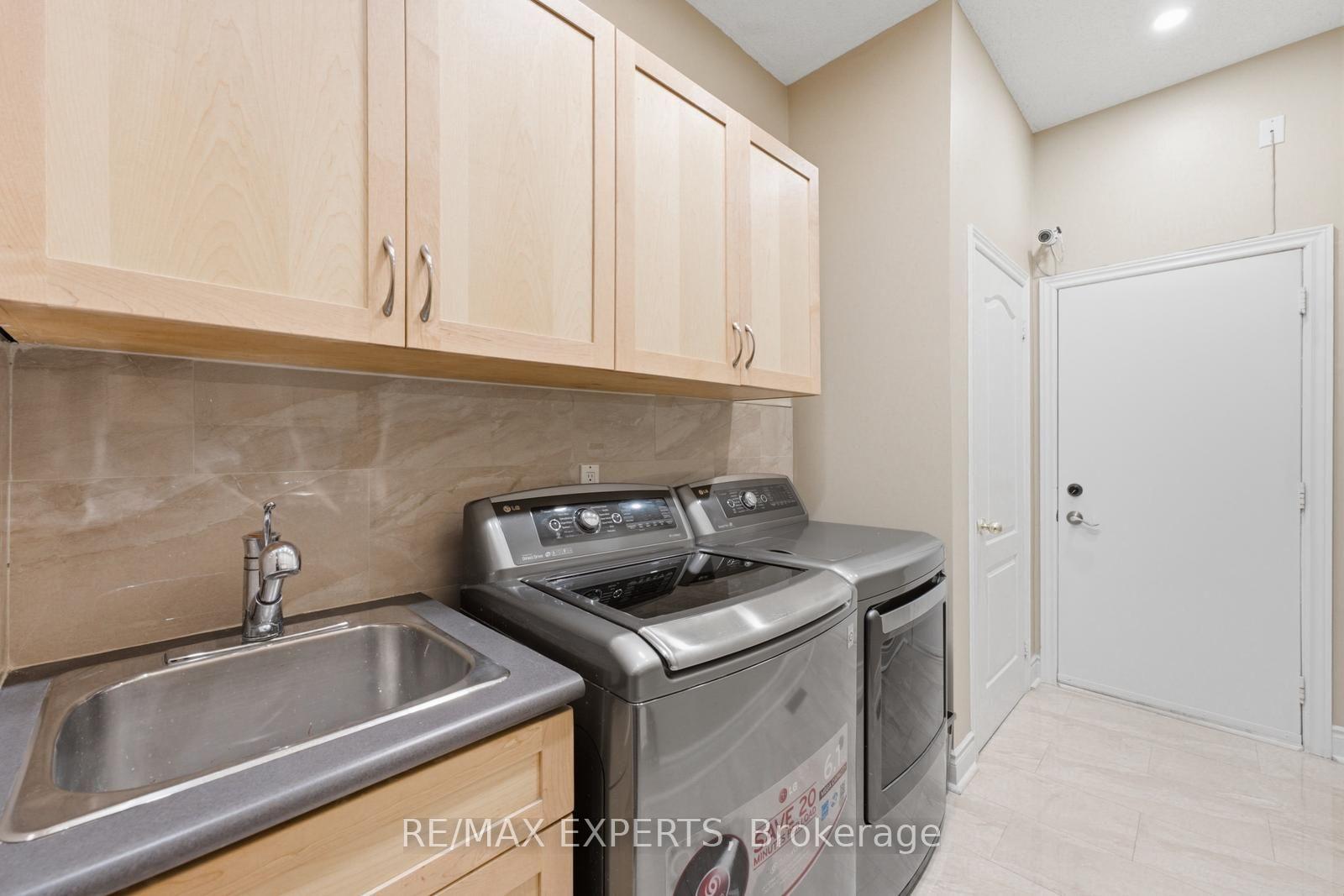 Photo 38 of 215 Velmar Drive, Vaughan, East Woodbridge — HOMEH