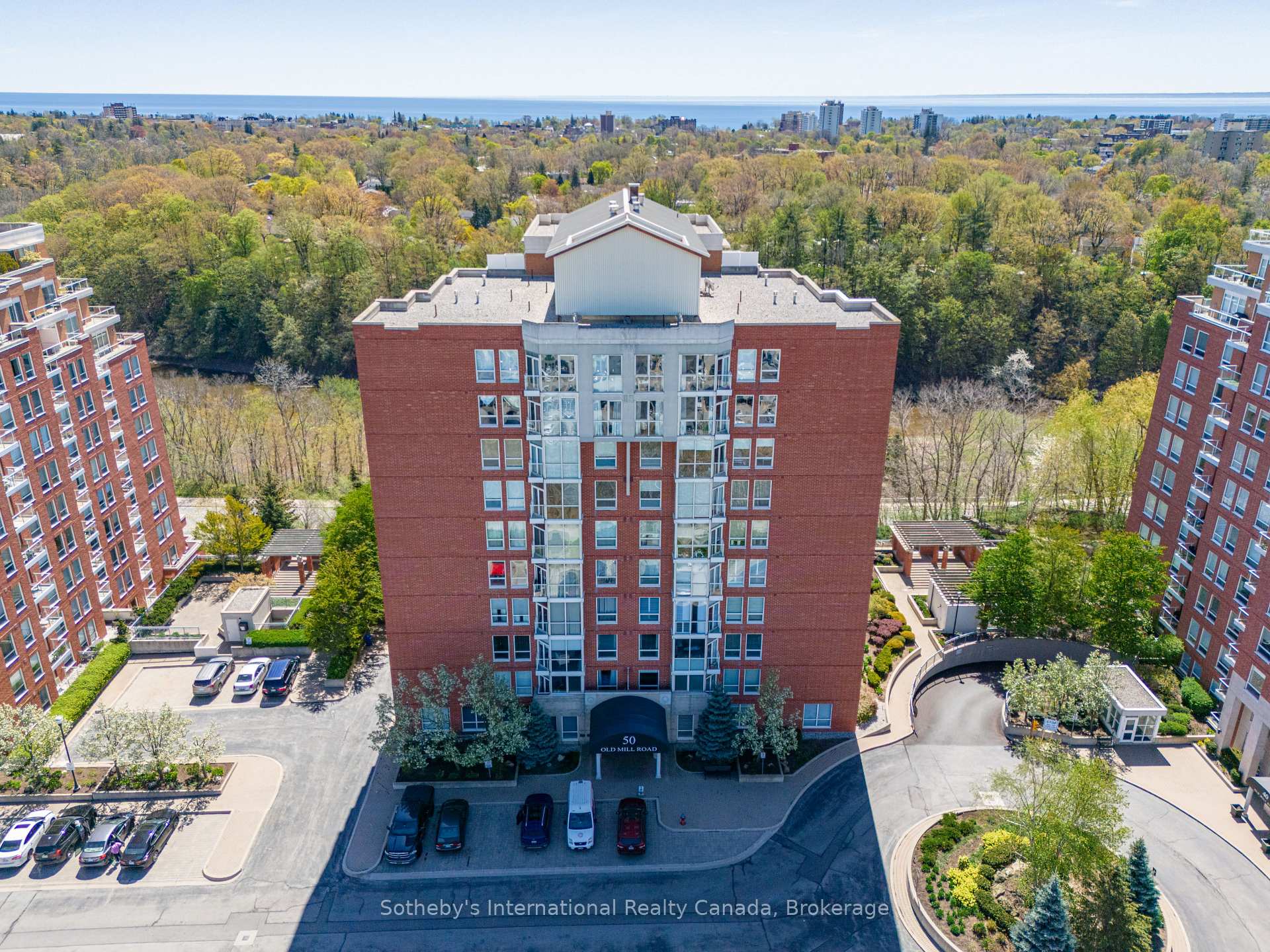 Photo 4 of Unit 901, 50 Old Mill Road, Oakville, Old Oakville — HOMEH