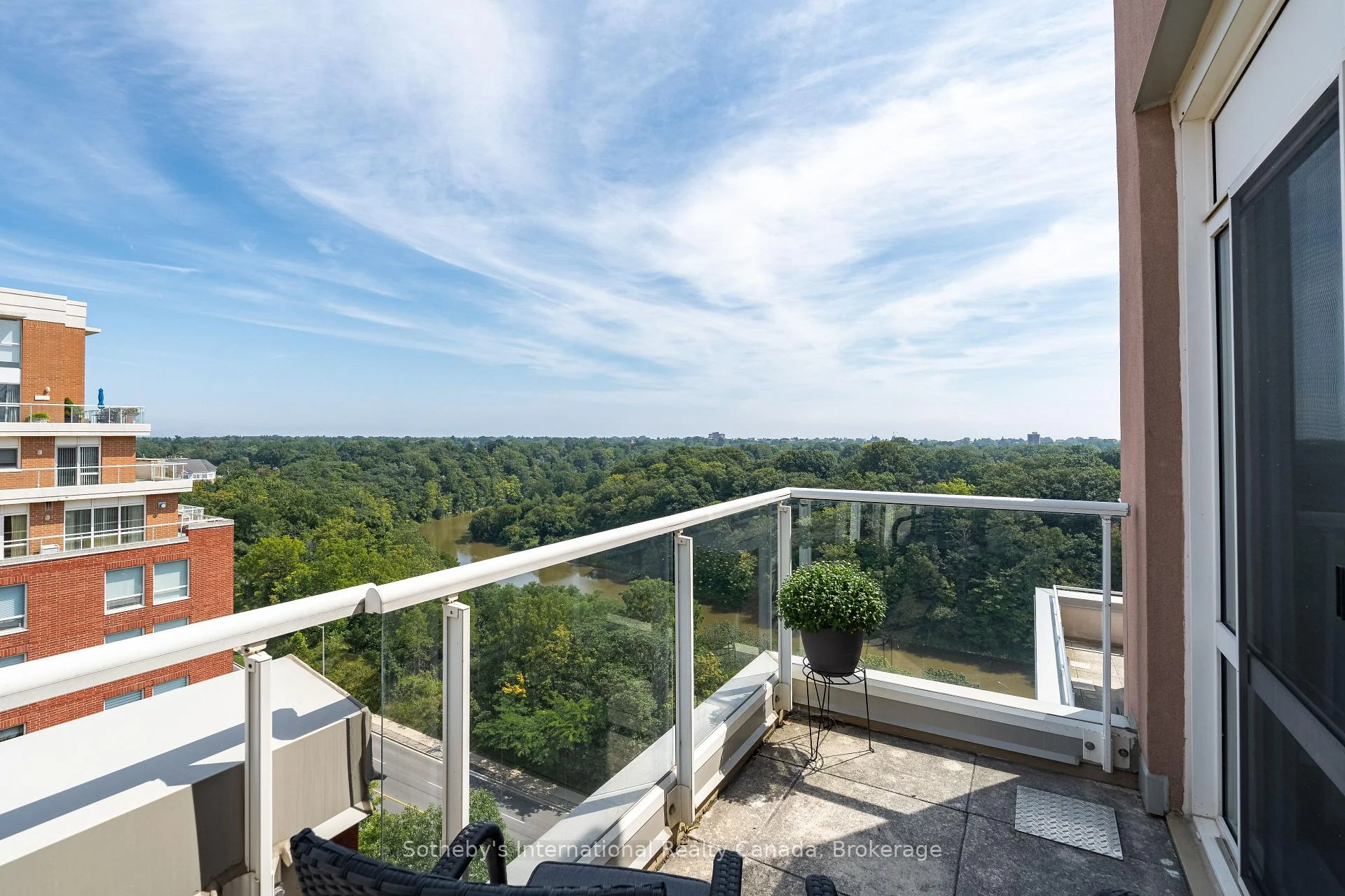 Photo 47 of Unit 901, 50 Old Mill Road, Oakville, Old Oakville — HOMEH