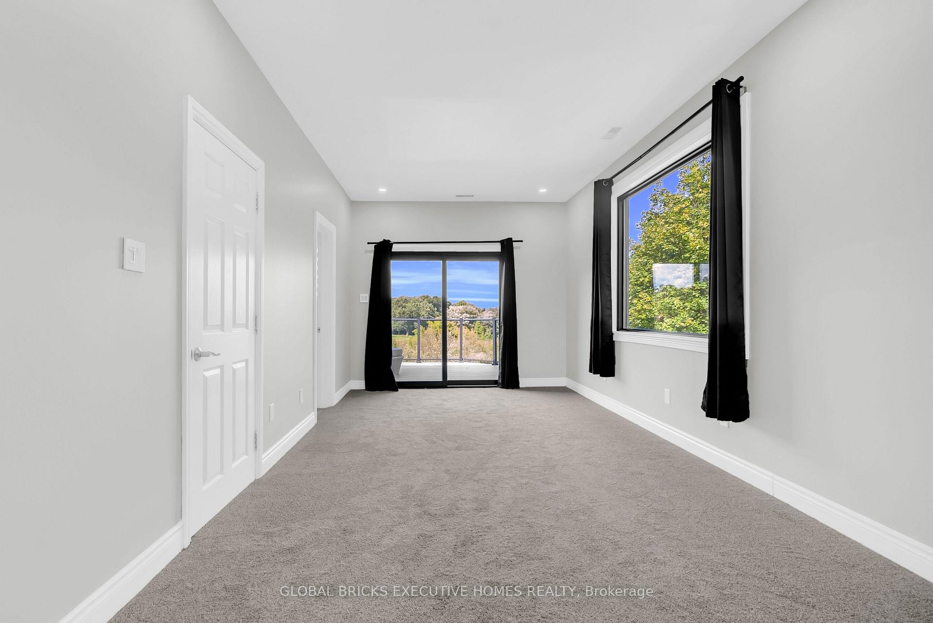 Photo 28 of 2169 Bonfield Court, Burlington, Tyandaga — HOMEH