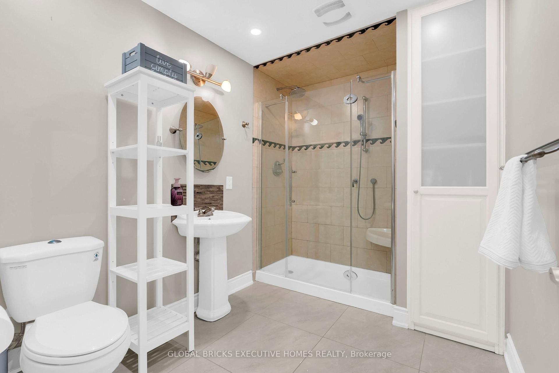 Photo 35 of 2169 Bonfield Court, Burlington, Tyandaga — HOMEH