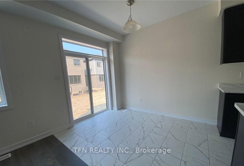 Photo 4 of 18 Monteith Drive, Brantford, Empire — HOMEH