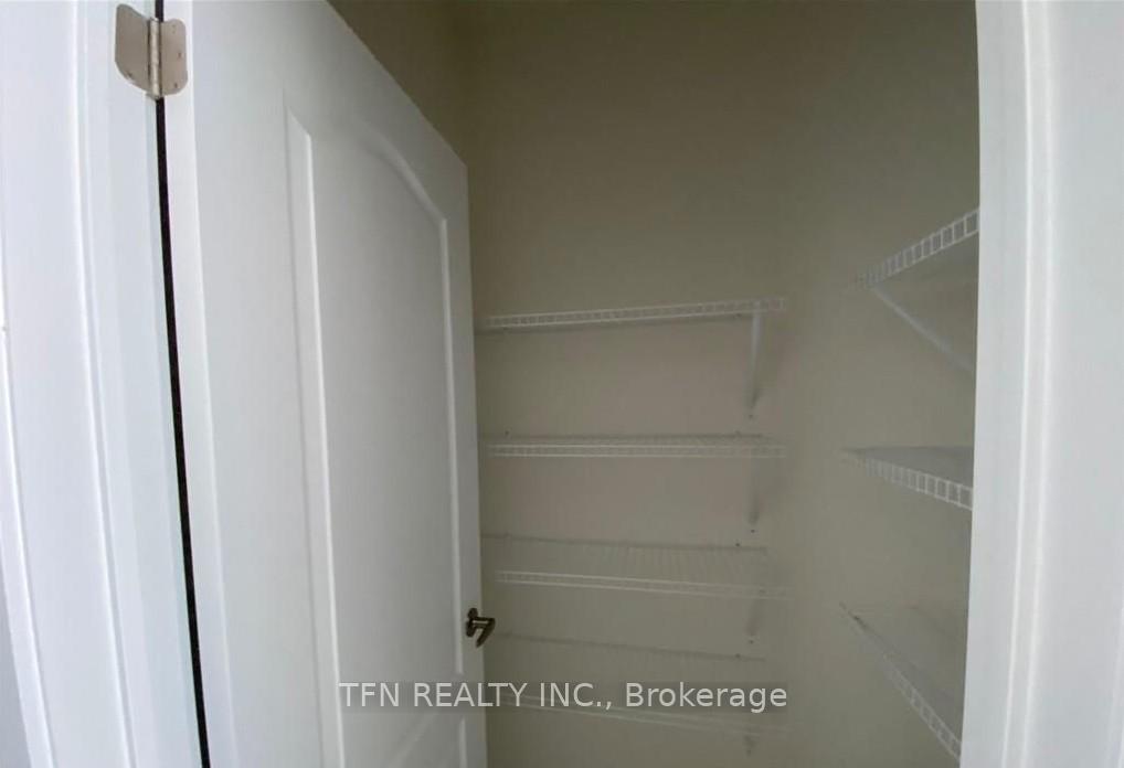 Photo 14 of 18 Monteith Drive, Brantford, Empire — HOMEH