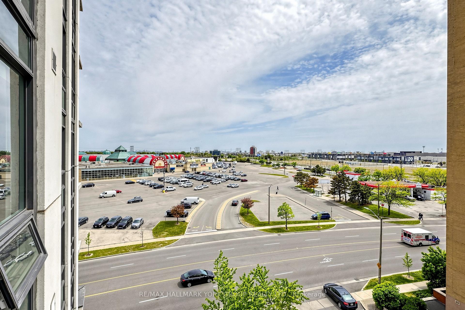 Photo 21 of Unit 612, 840 Queen's Plate Drive, Etobicoke, West Humber-Clairville — HOMEH