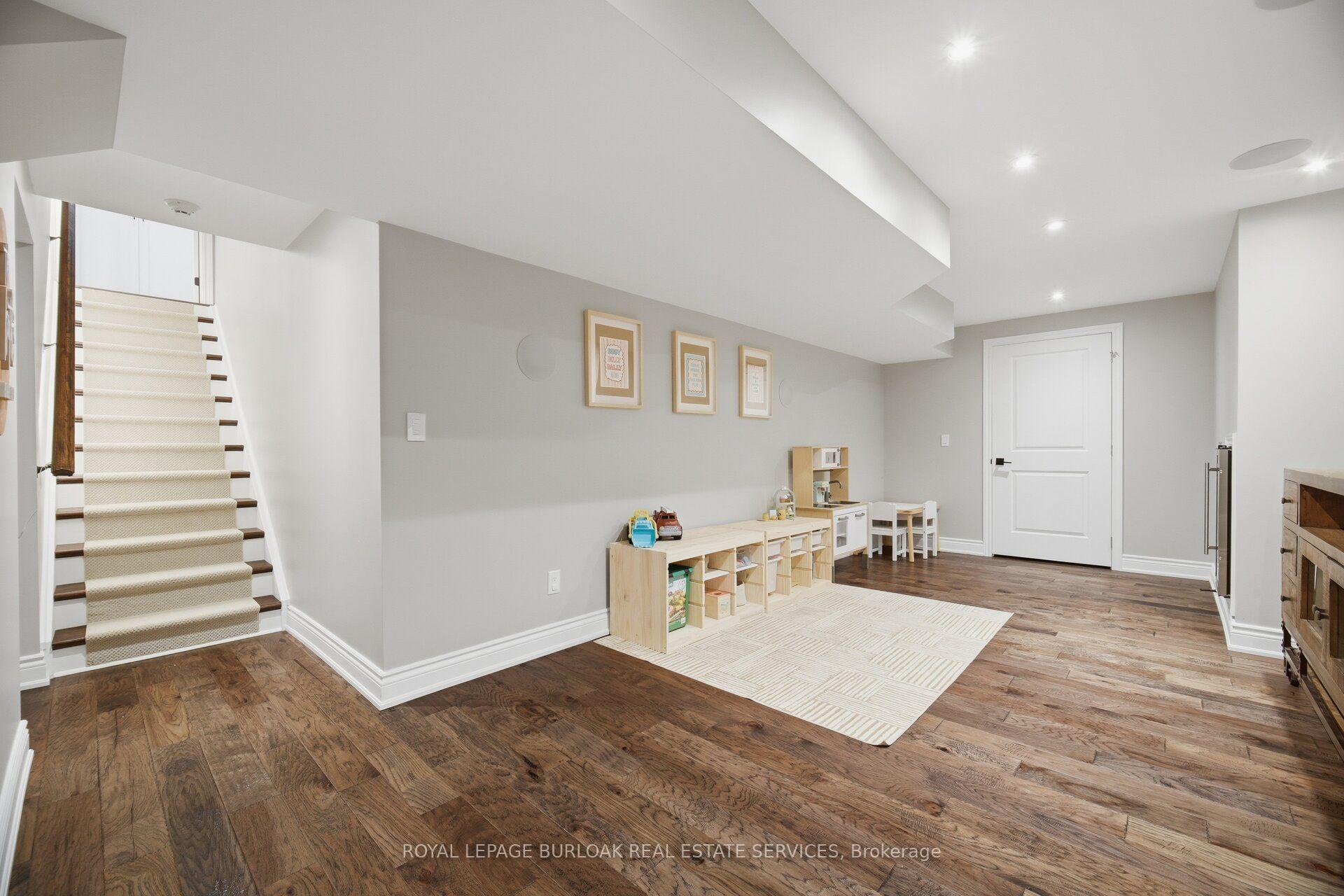 Photo 32 of 413 Kincardine Terrace, Milton, Scott — HOMEH