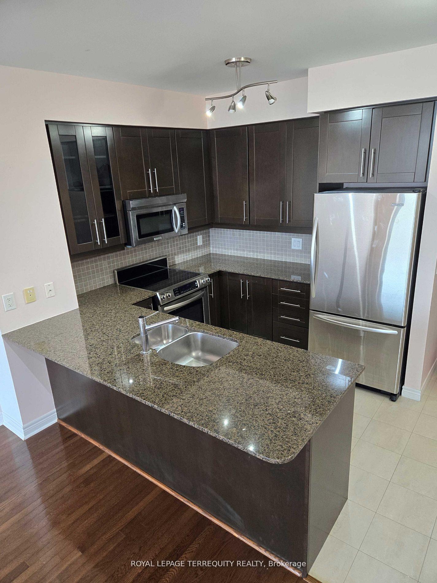 Photo 21 of Unit 1606, 736 Spadina Avenue, Toronto, University — HOMEH