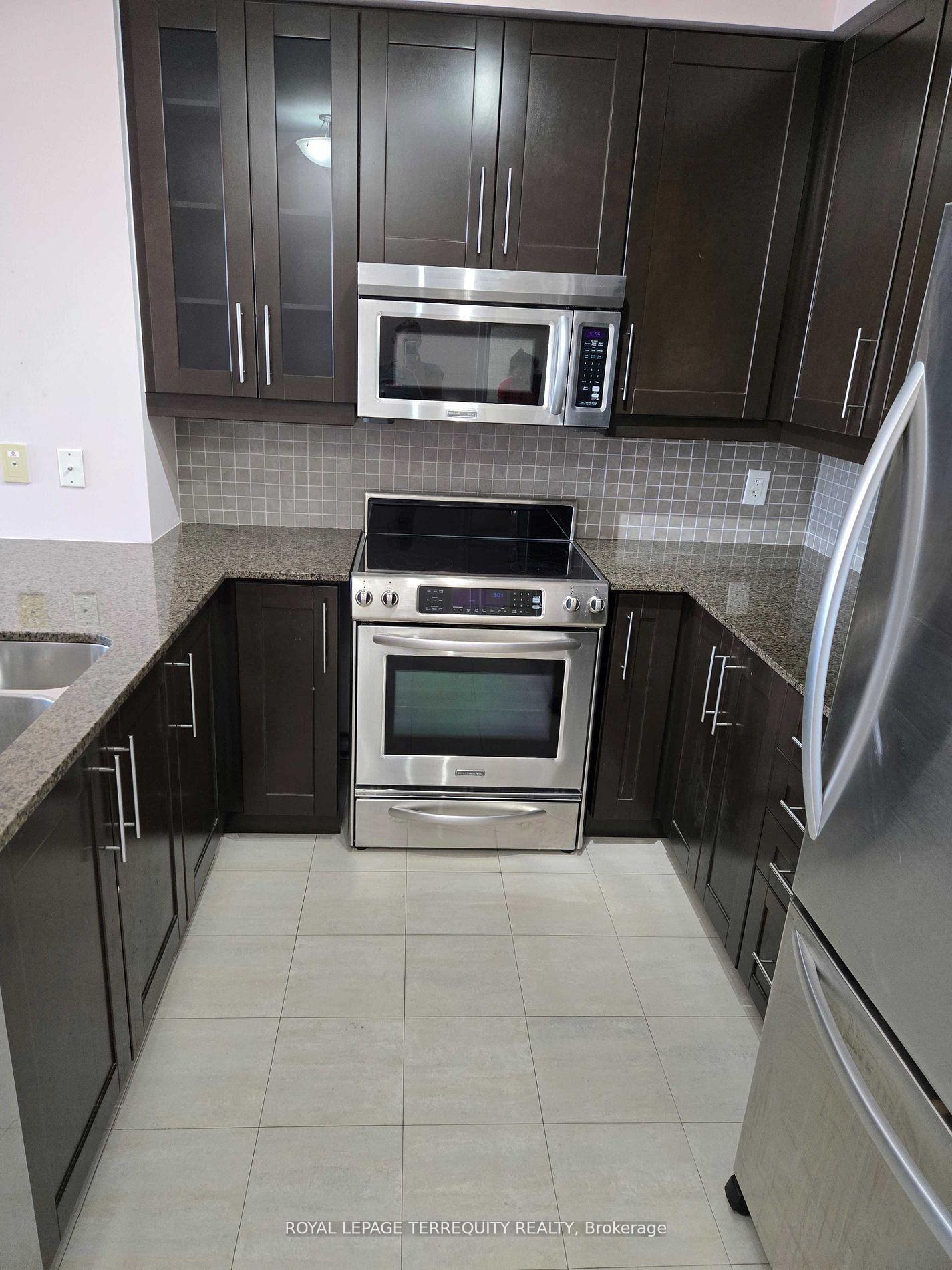 Photo 22 of Unit 1606, 736 Spadina Avenue, Toronto, University — HOMEH