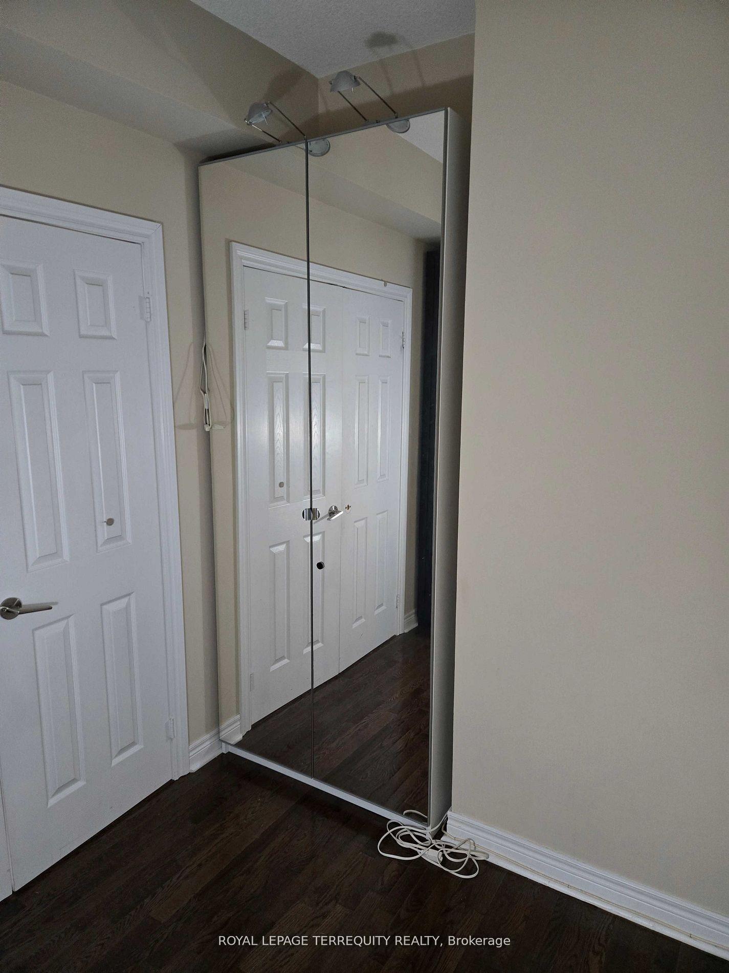 Photo 25 of Unit 1606, 736 Spadina Avenue, Toronto, University — HOMEH