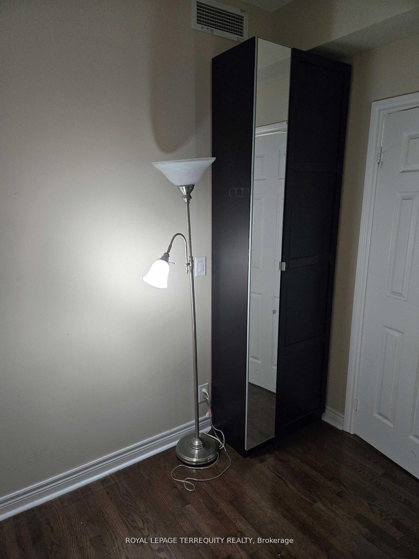 Photo 26 of Unit 1606, 736 Spadina Avenue, Toronto, University — HOMEH